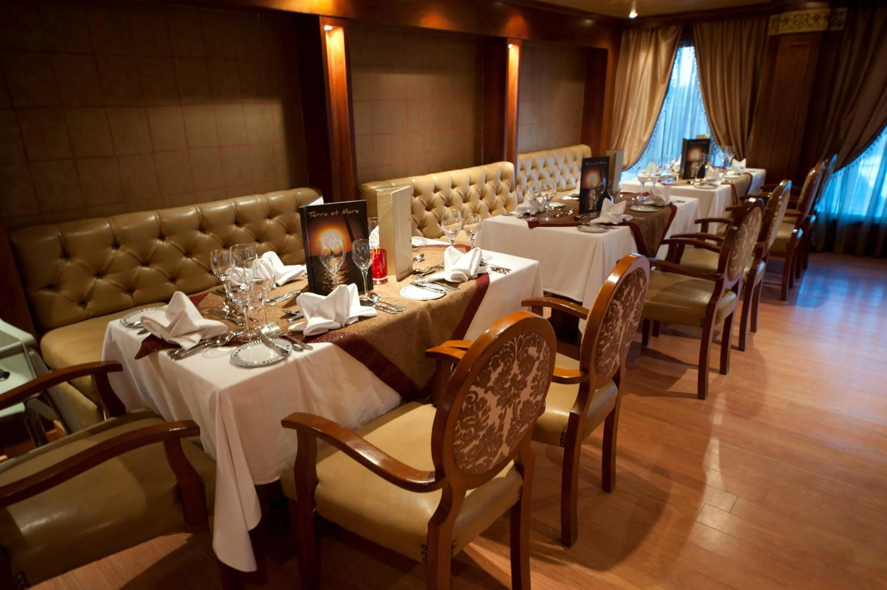 Restaurant/places to eat in SUNRISE African Dreams Cruise -Grand Select-