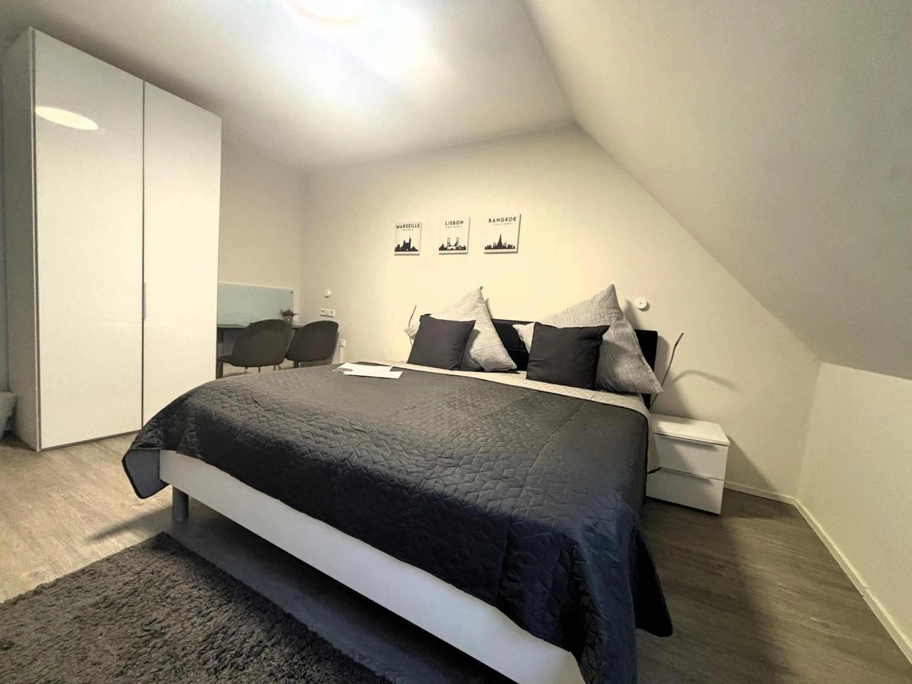 Bed in Simplex Stays Hotel Quartier 8 - Digital Access