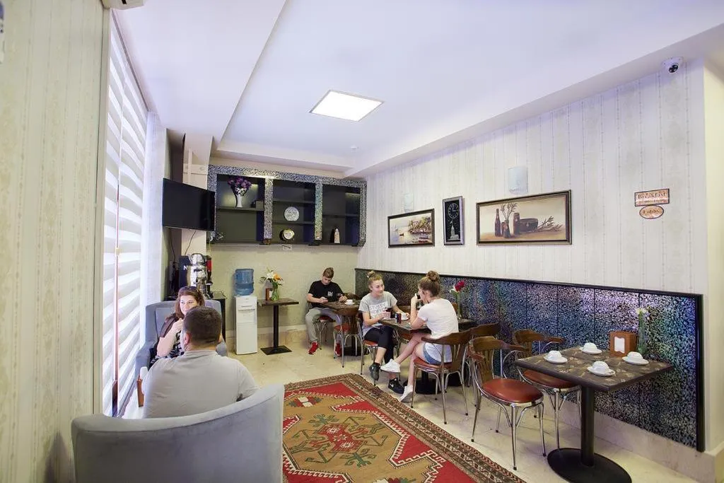 Lobby or reception in Gh Suites Taxim Hotel