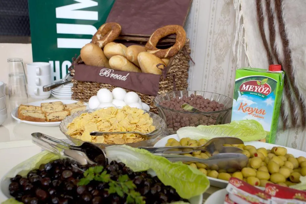 Food and drinks in Gh Suites Taxim Hotel