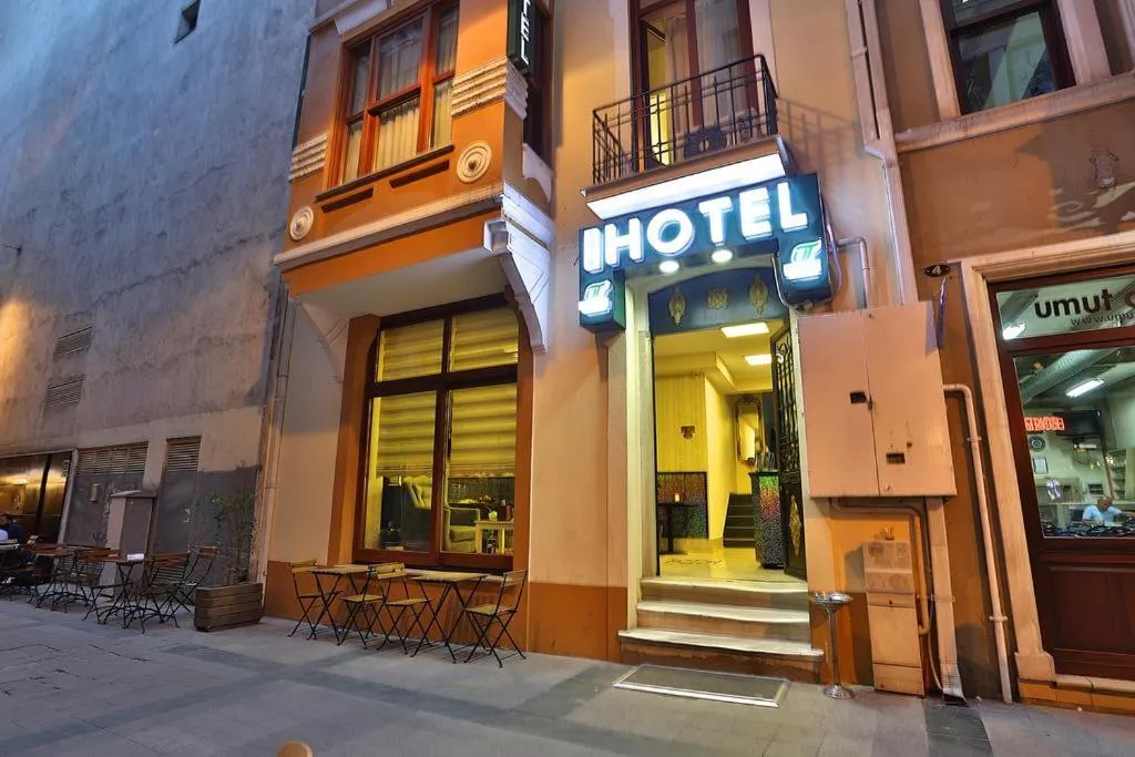 Facade/entrance in Gh Suites Taxim Hotel