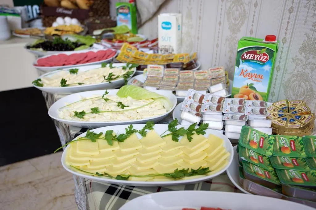 Food and drinks in Gh Suites Taxim Hotel