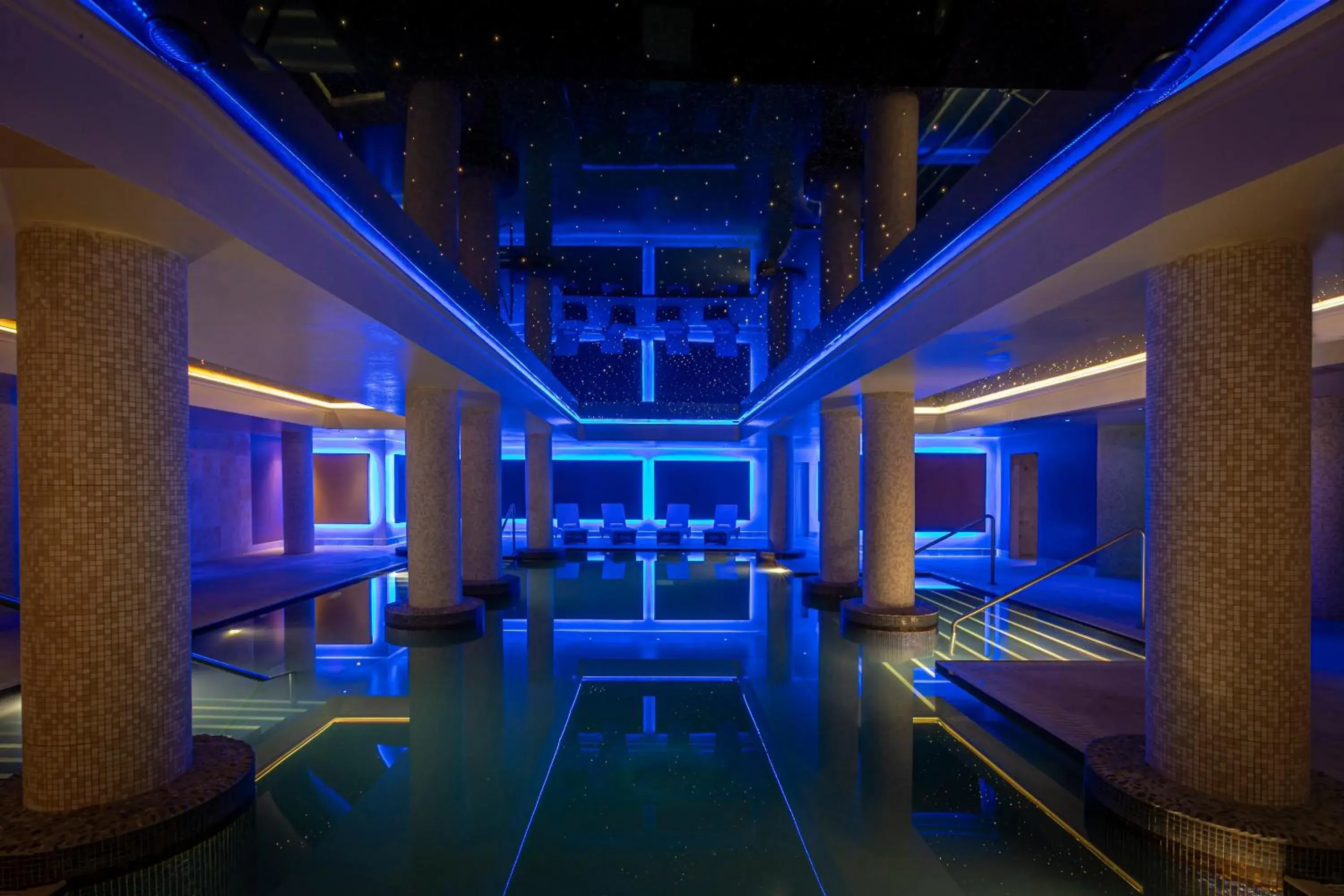 Swimming pool in Kilronan Castle Hotel & Spa Swimming pool in Kilronan Castle Hotel & Spa