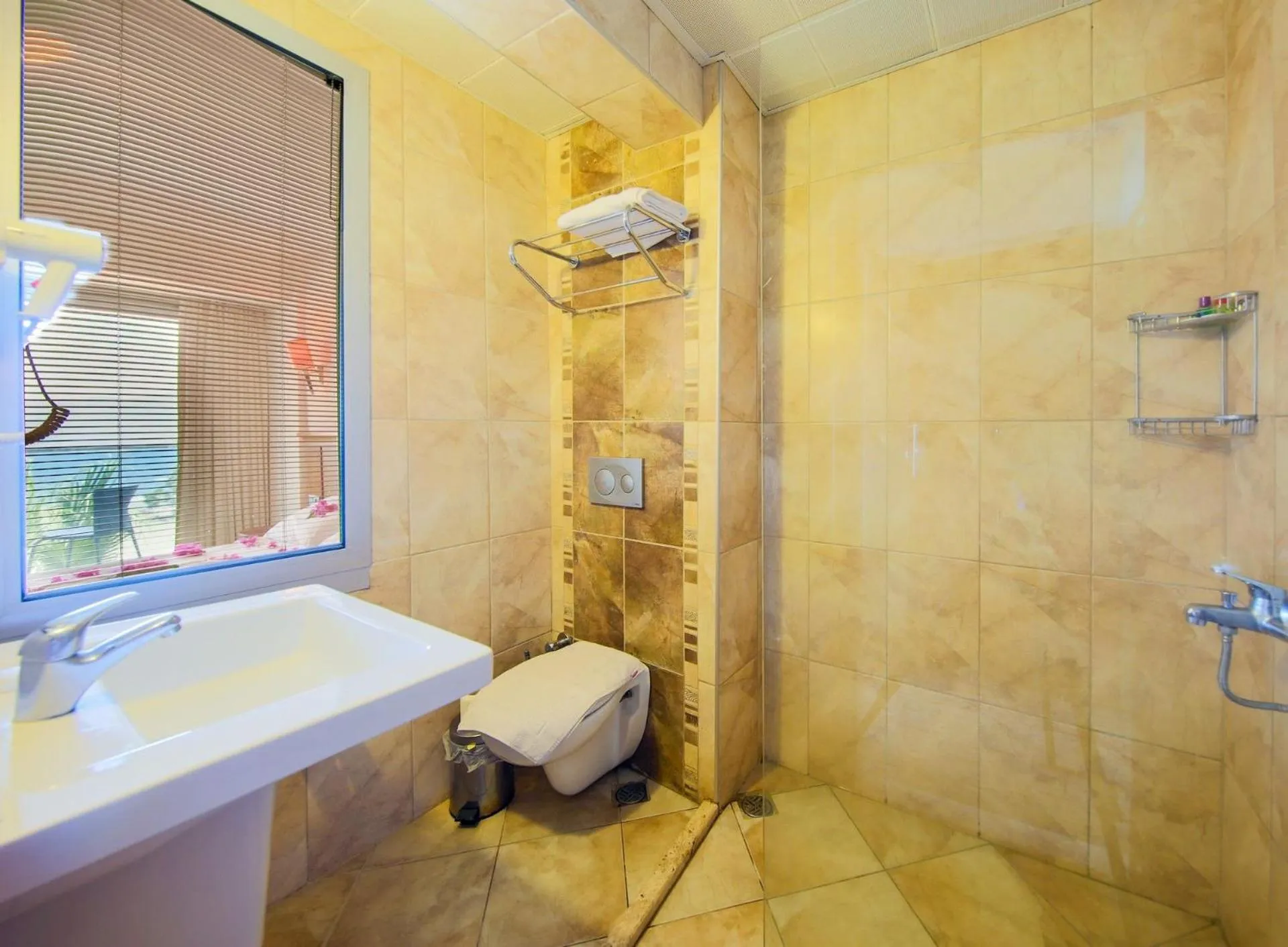 Bathroom in Moda Beach Hotel