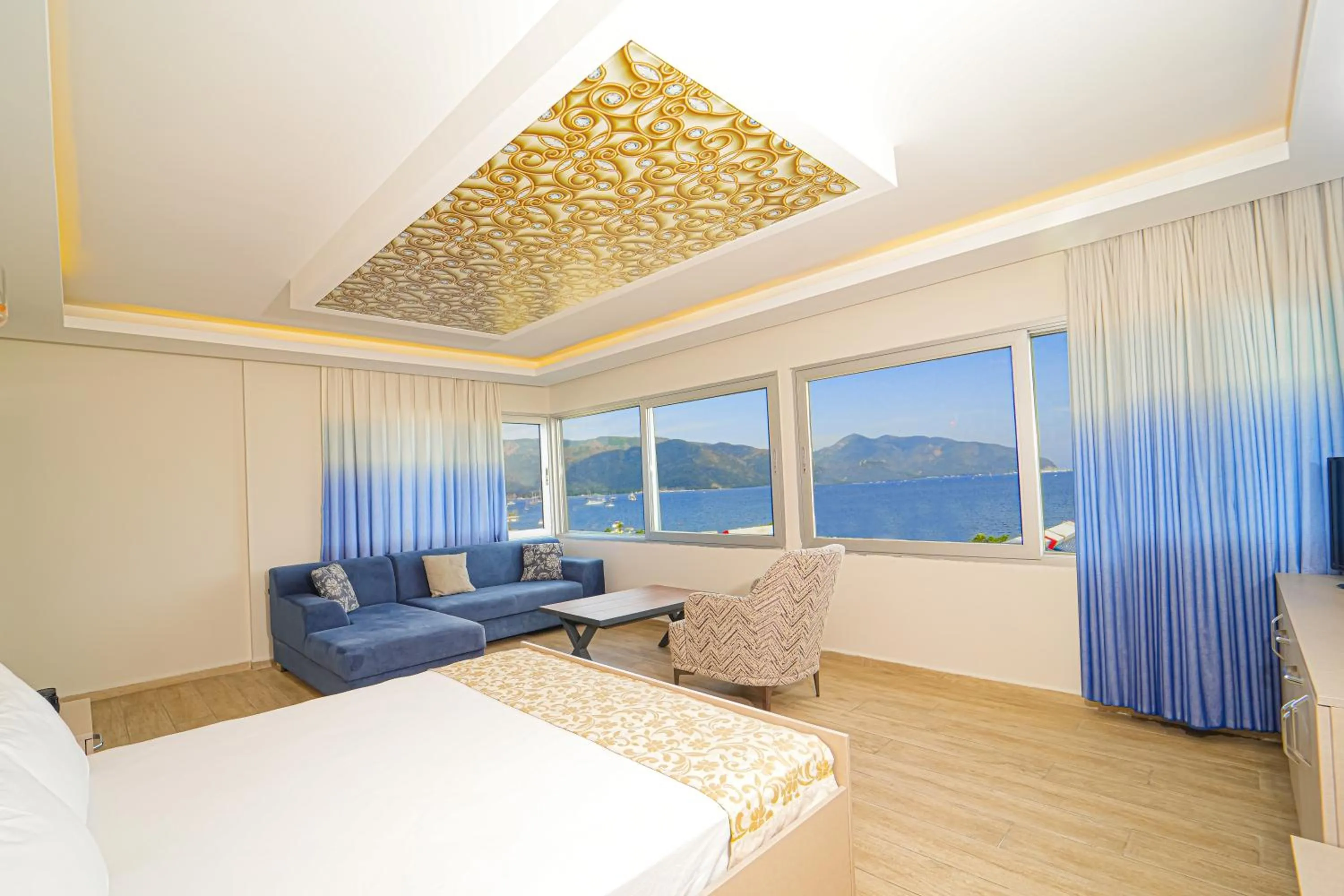 Living room in Moda Beach Hotel