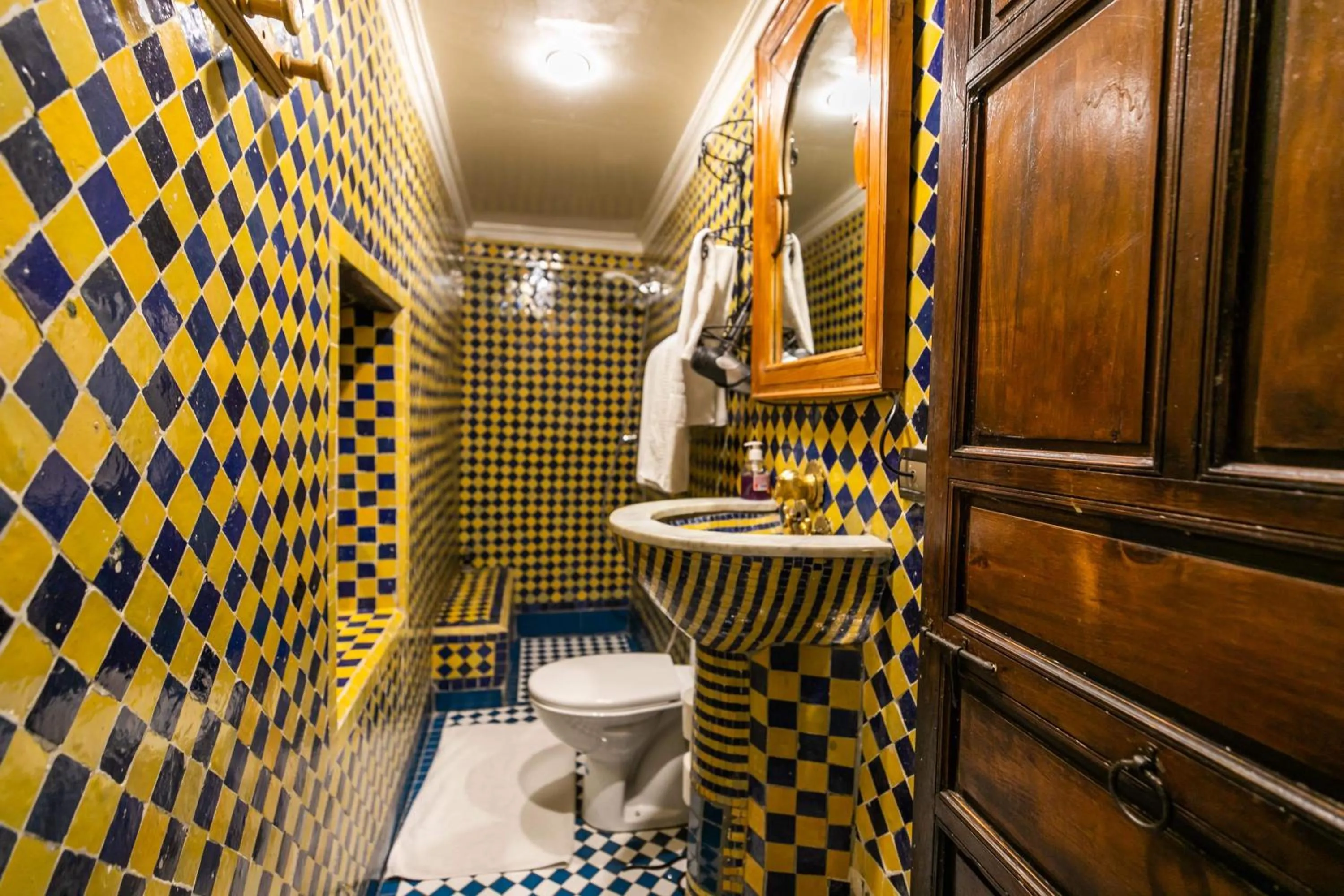 Bathroom in Riad Fes Aicha & SPA