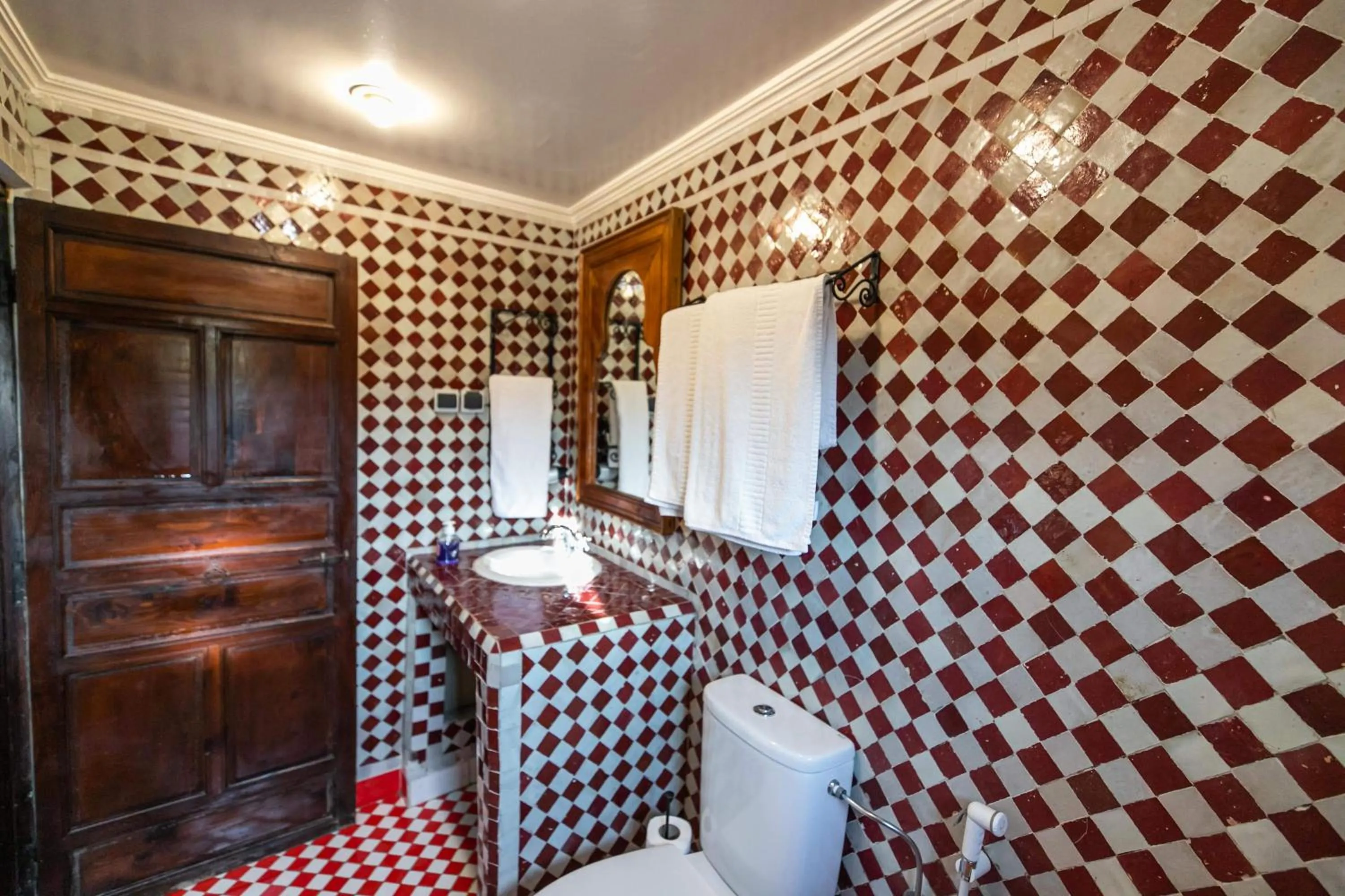 Bathroom in Riad Fes Aicha & SPA