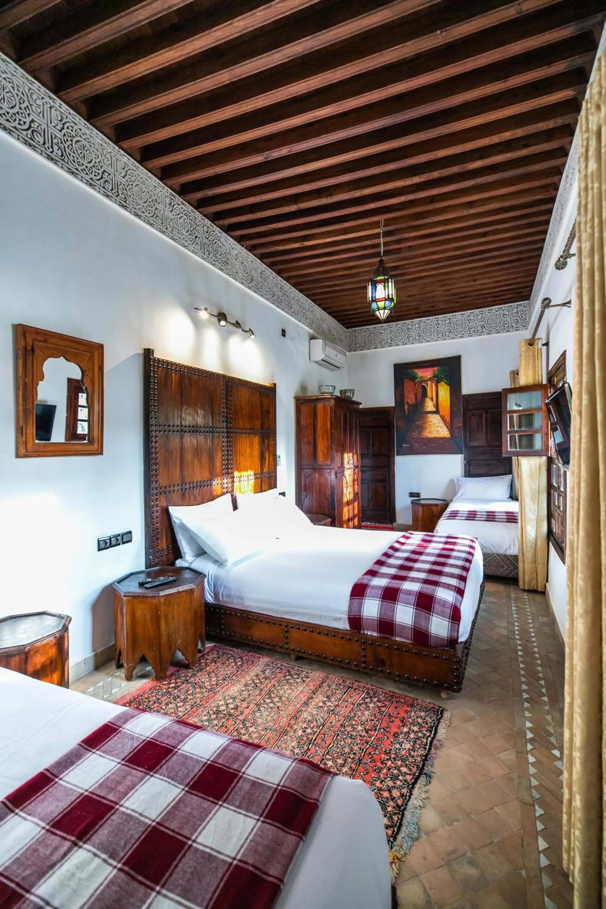 Photo of the whole room, Bed in Riad Fes Aicha & SPA