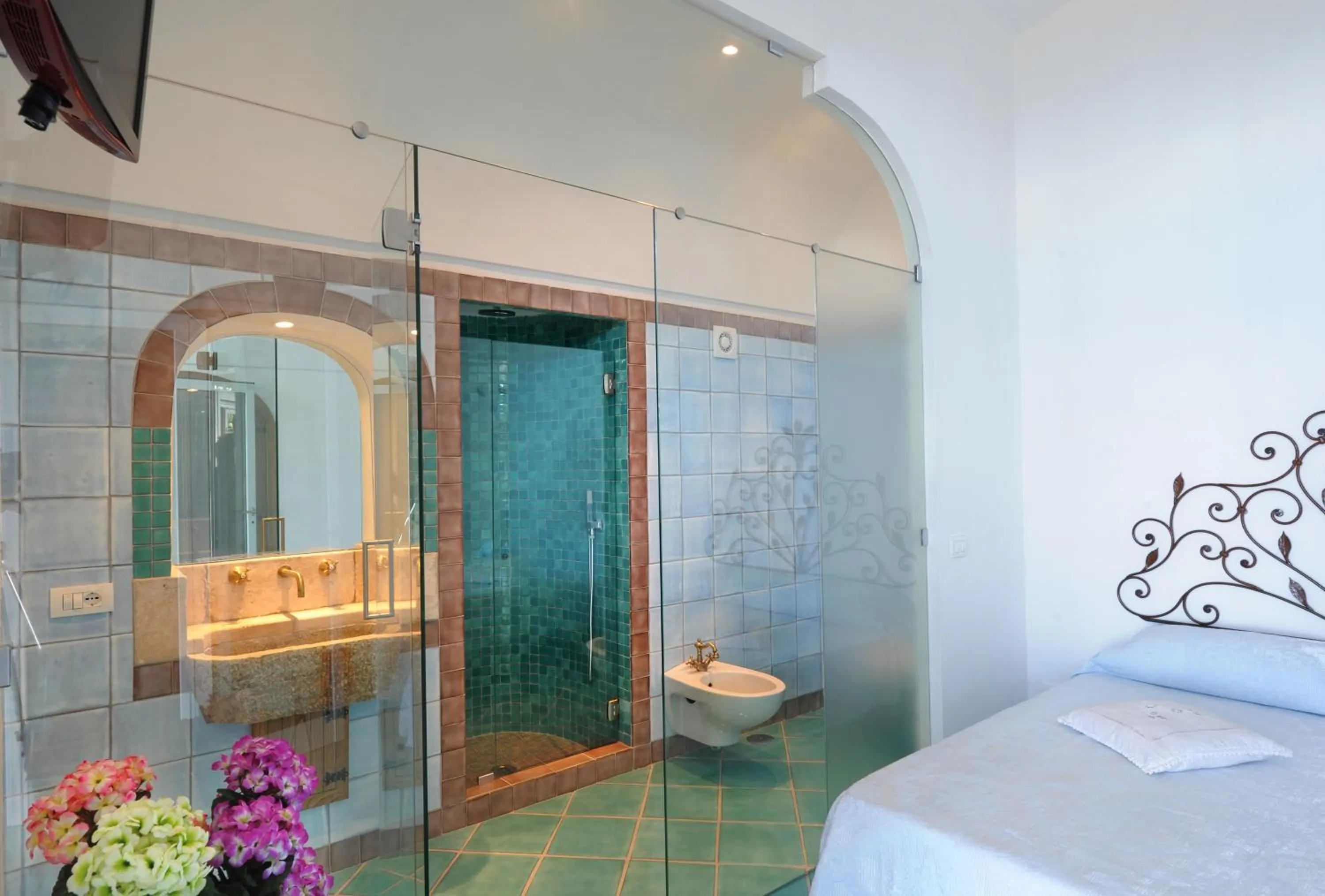 Bathroom, Bed in Fattoria La Tagliata