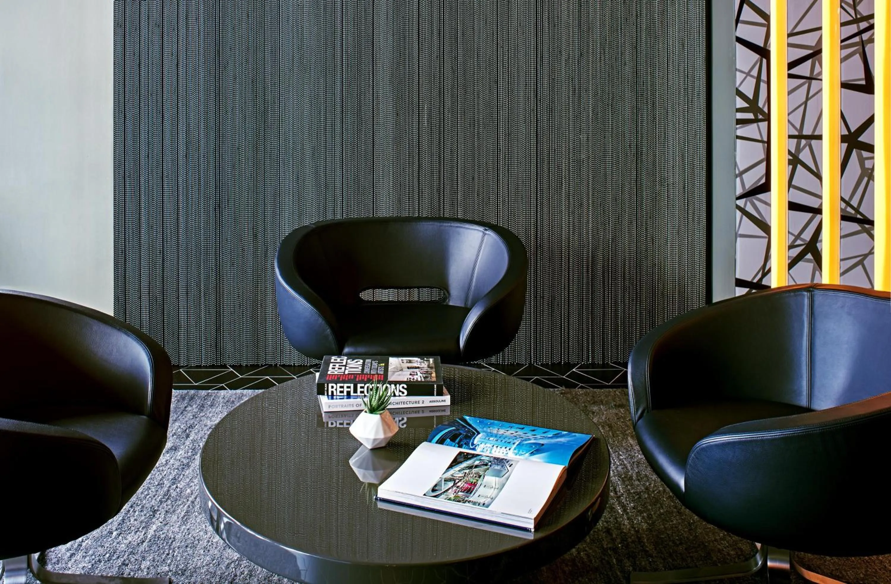 Seating area in Hotel Zelos San Francisco