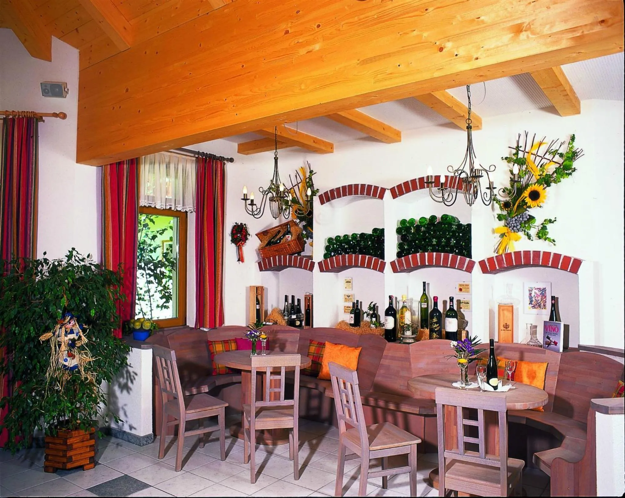 Restaurant/places to eat in Alpenhotel Badmeister