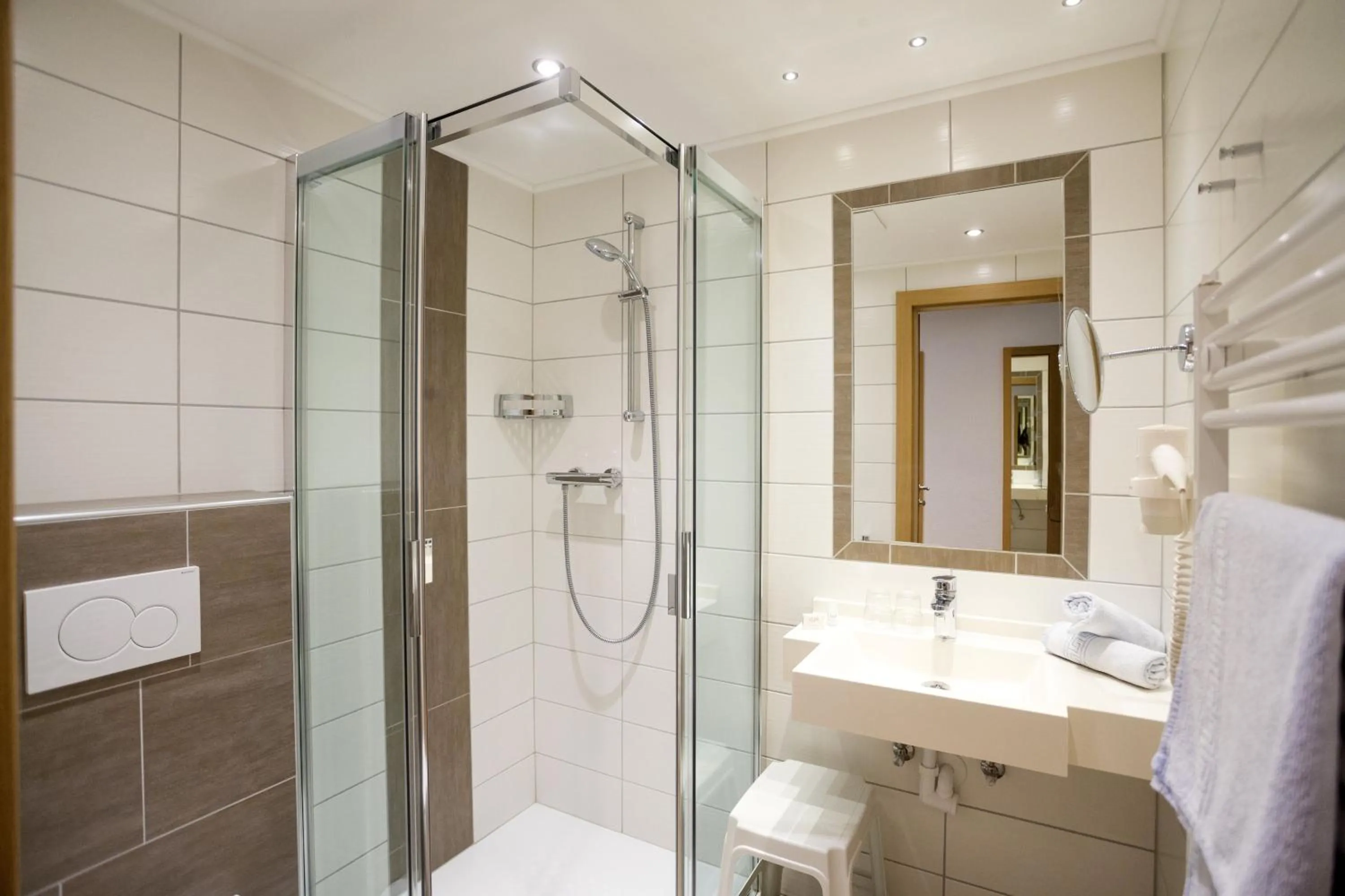 Bathroom in Alpenhotel Badmeister