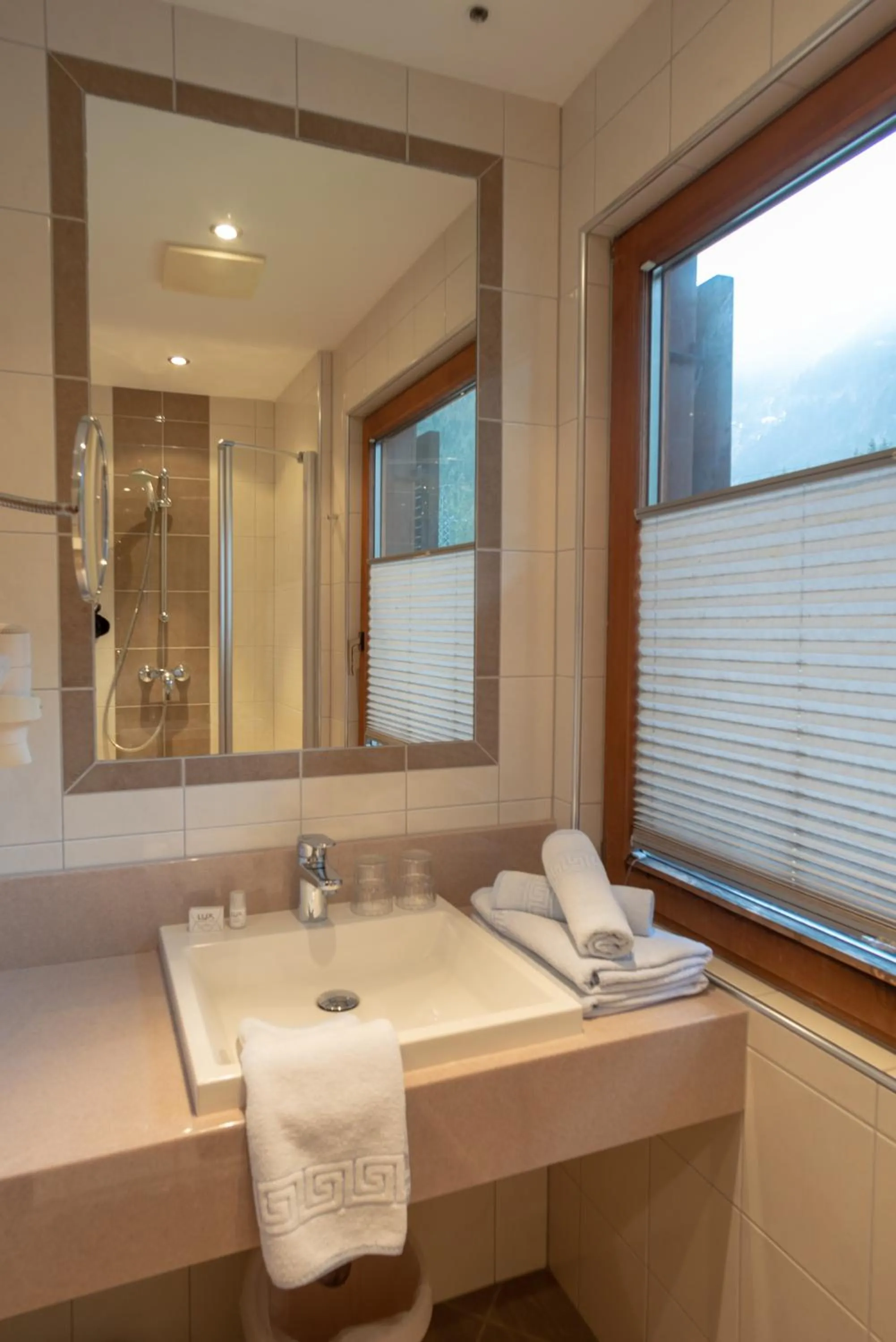 Bathroom in Alpenhotel Badmeister
