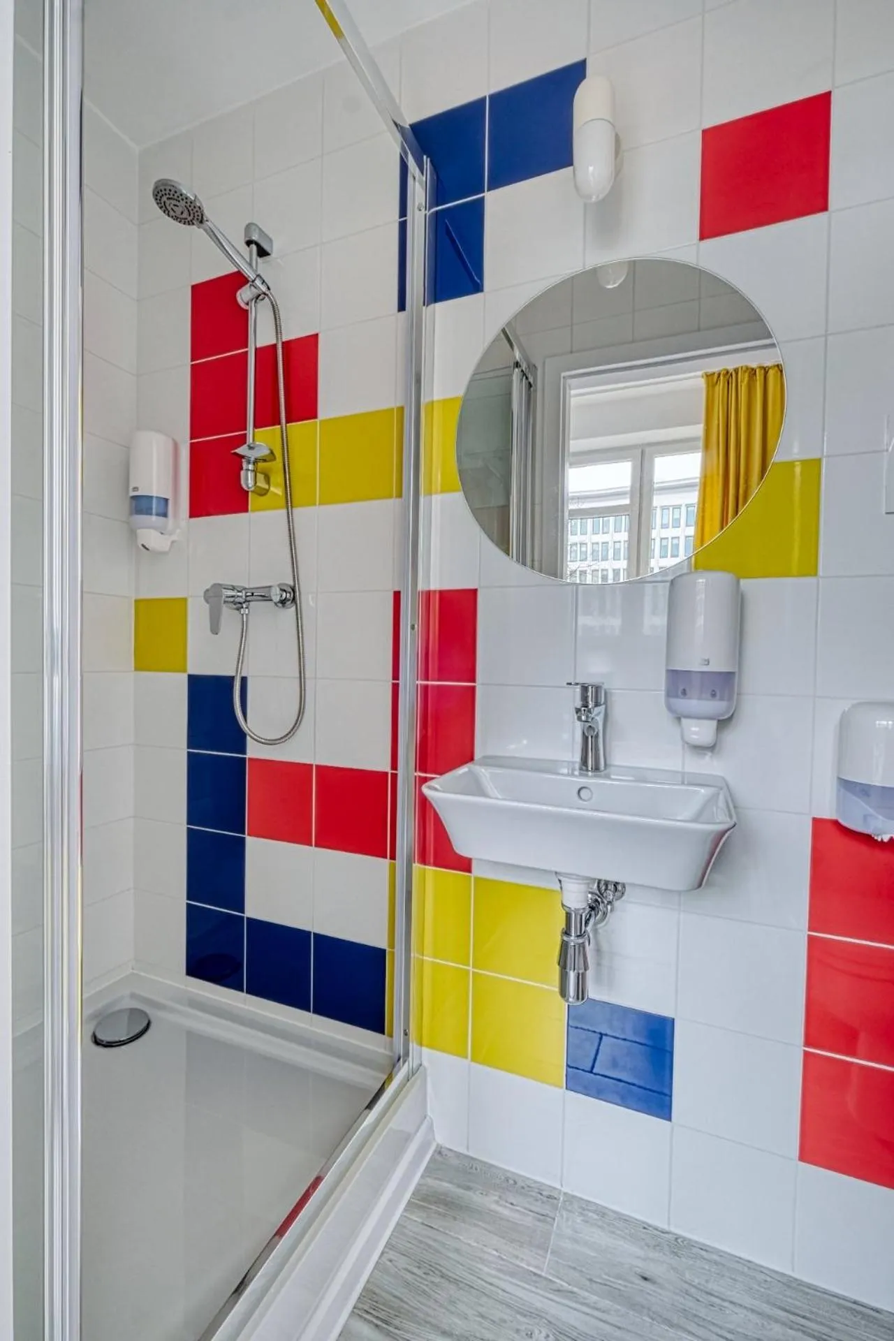 Shower in Level Rooms