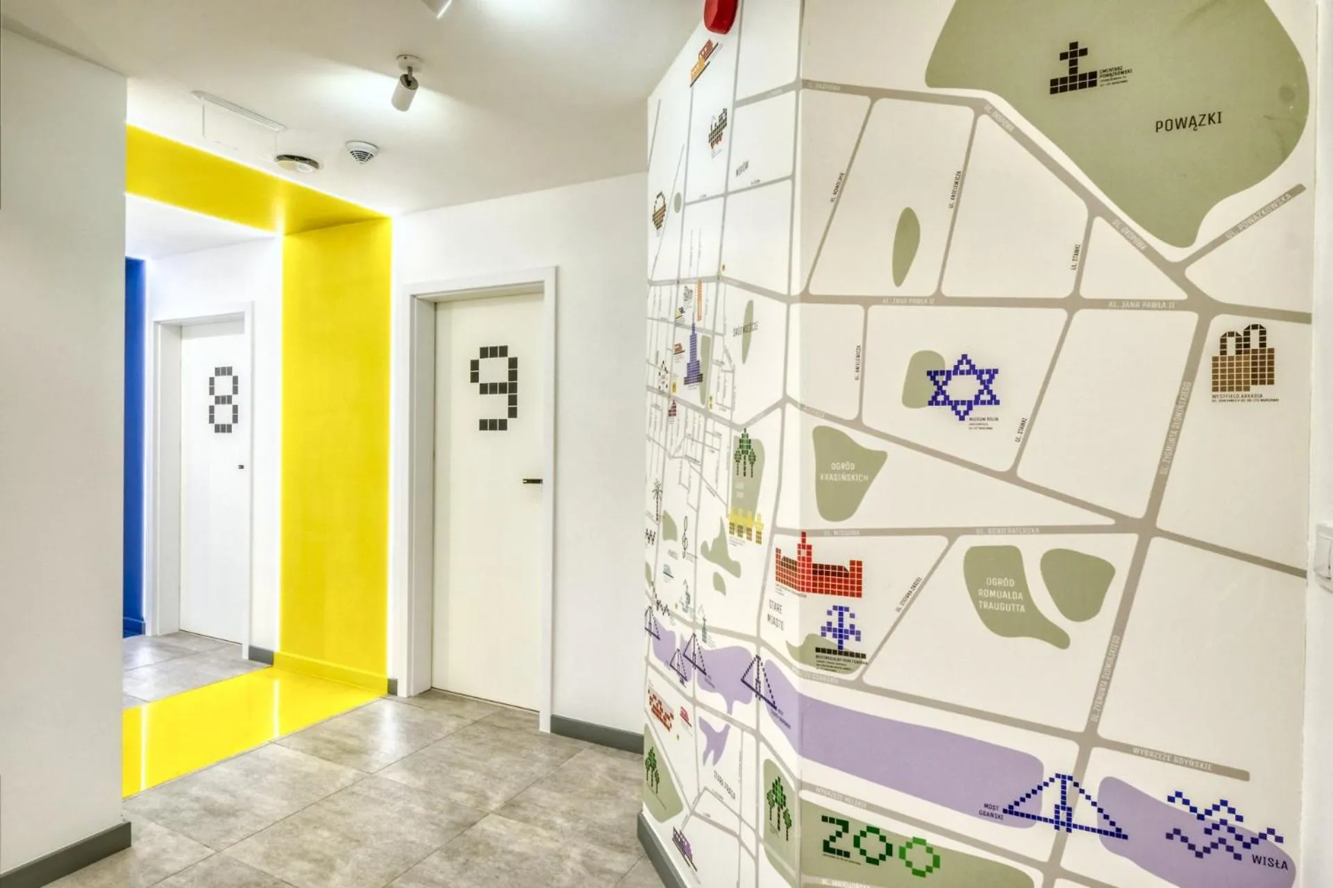 Lobby or reception in Level Rooms