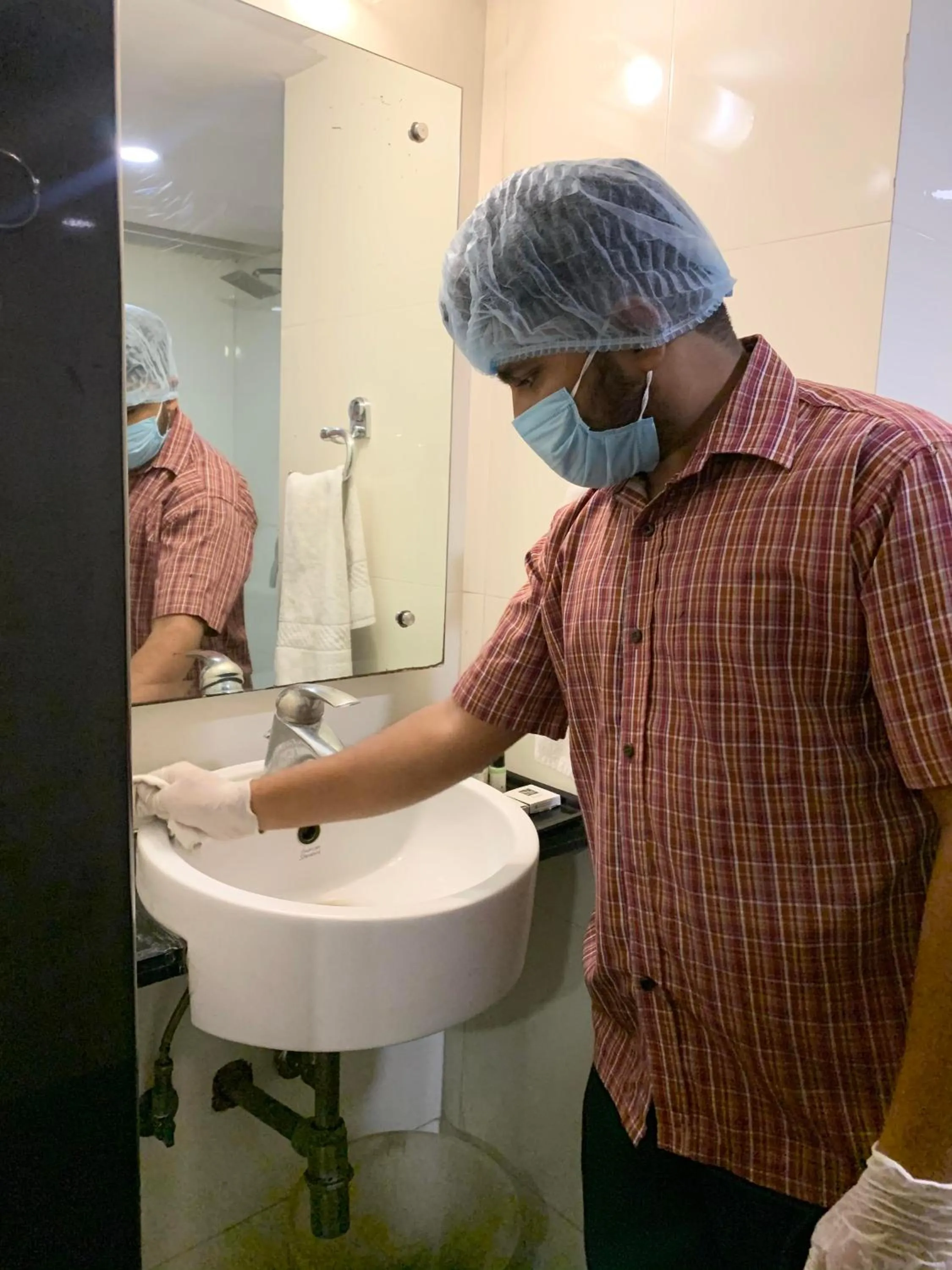 Bathroom in Quality Inn Residency