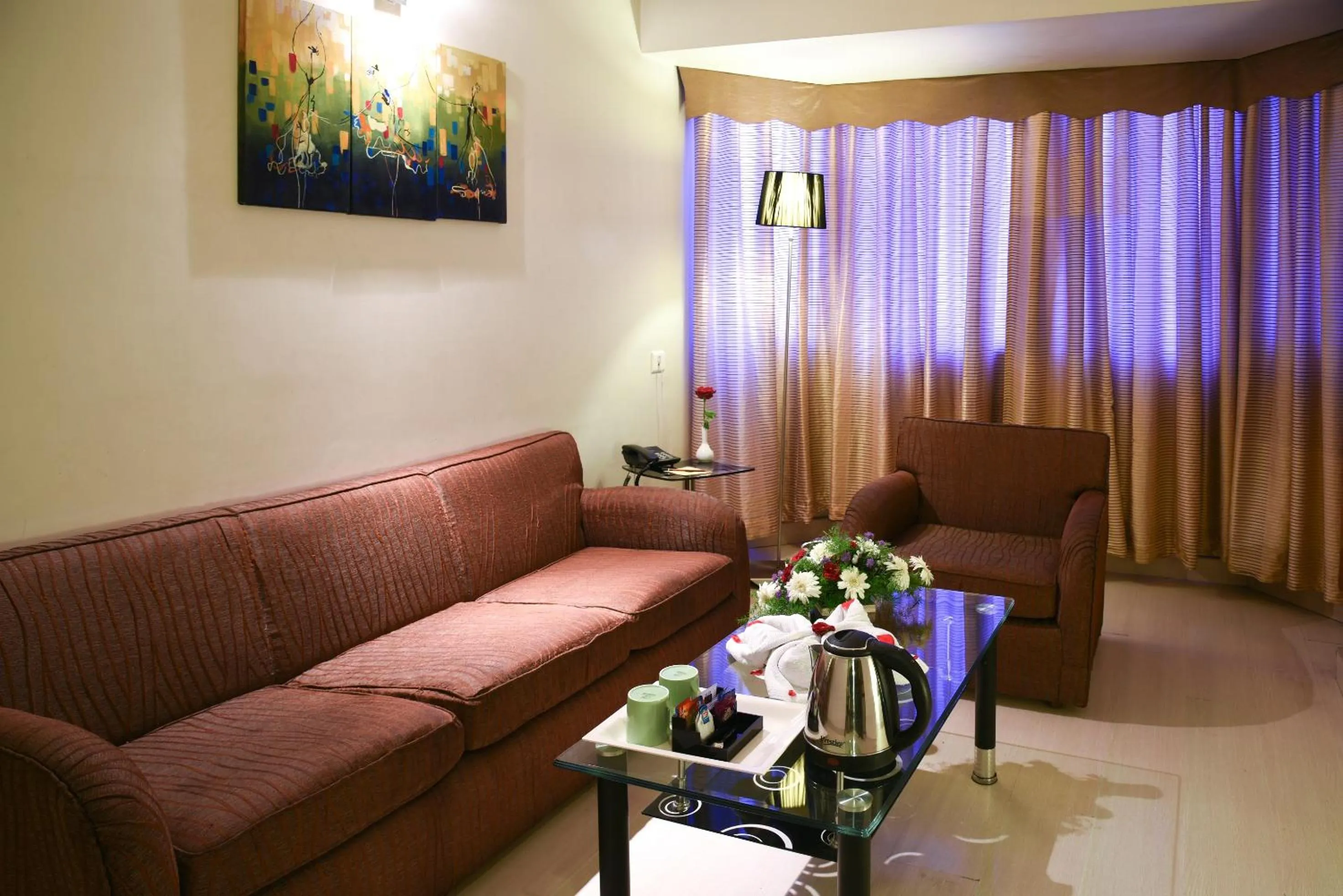 Living room in Quality Inn Residency