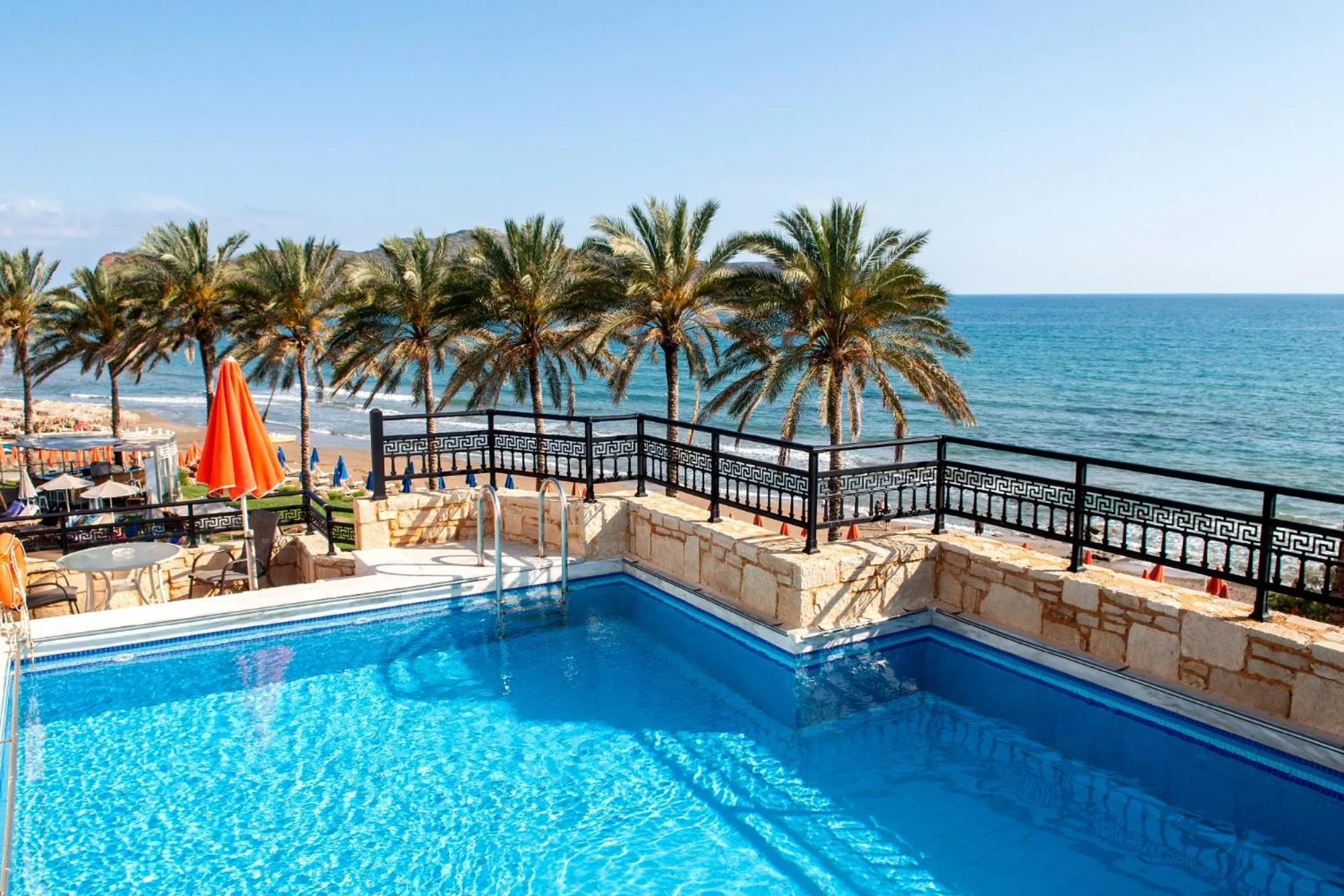 Alexandra Beach Hotel