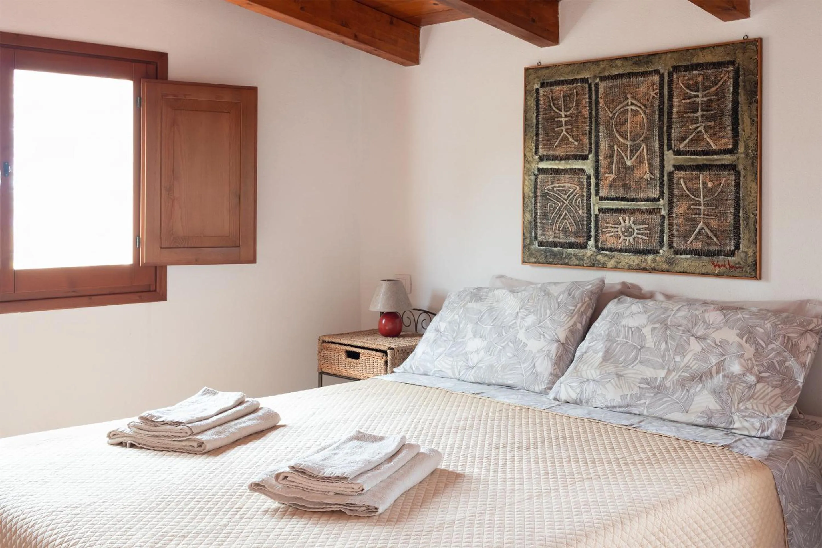 Bedroom, Bed in Sa Guardia de Ferricci