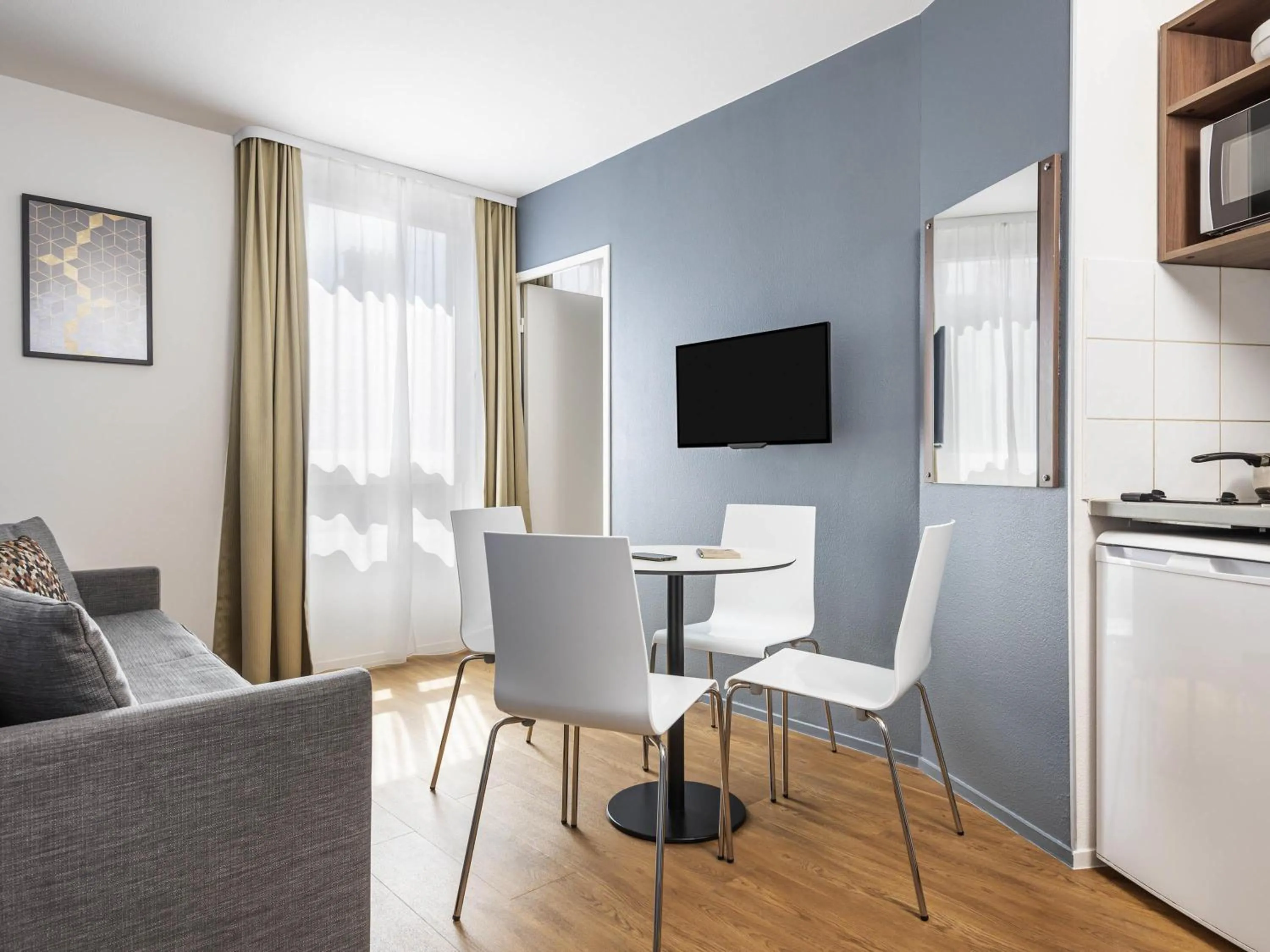 Bedroom in Aparthotel Adagio Access Paris Quai d'Ivry