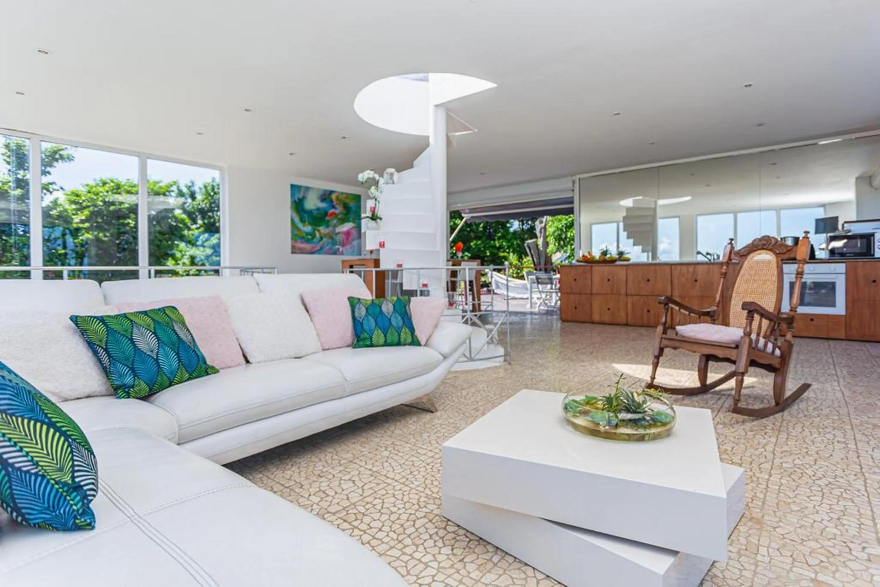 Living room in Villa élégante à Sainte-Rose avec piscine privée