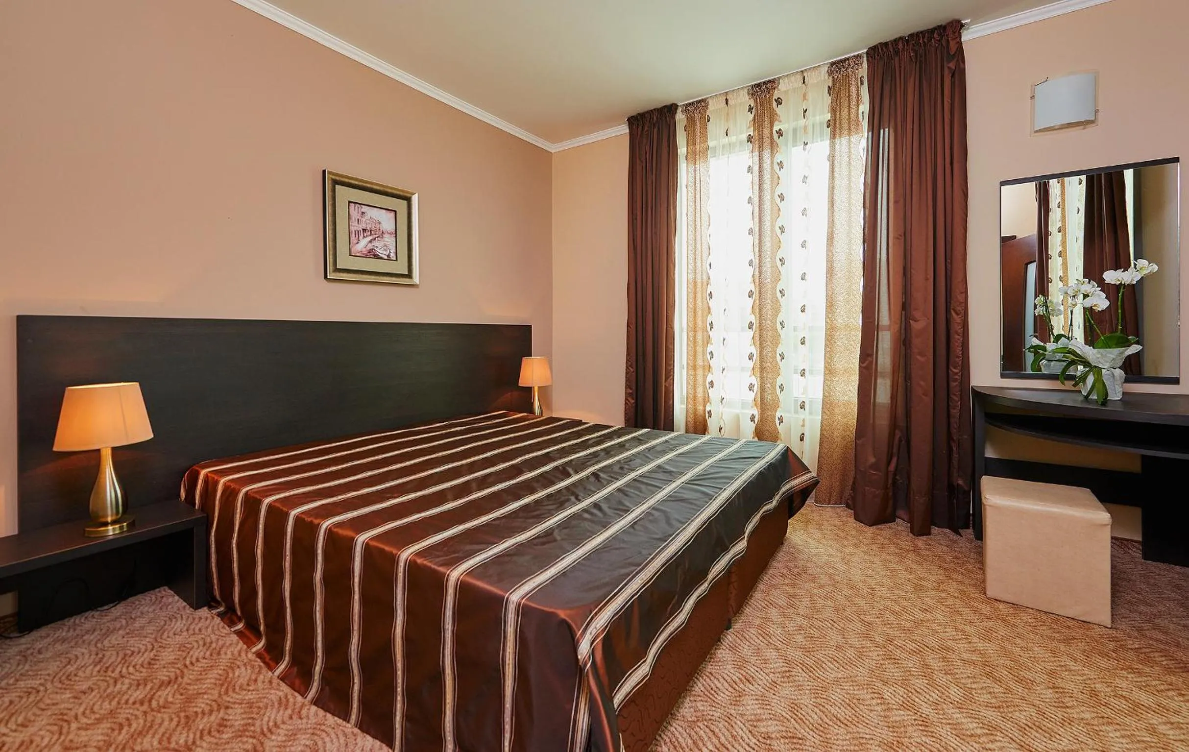 Bed in Central Plaza