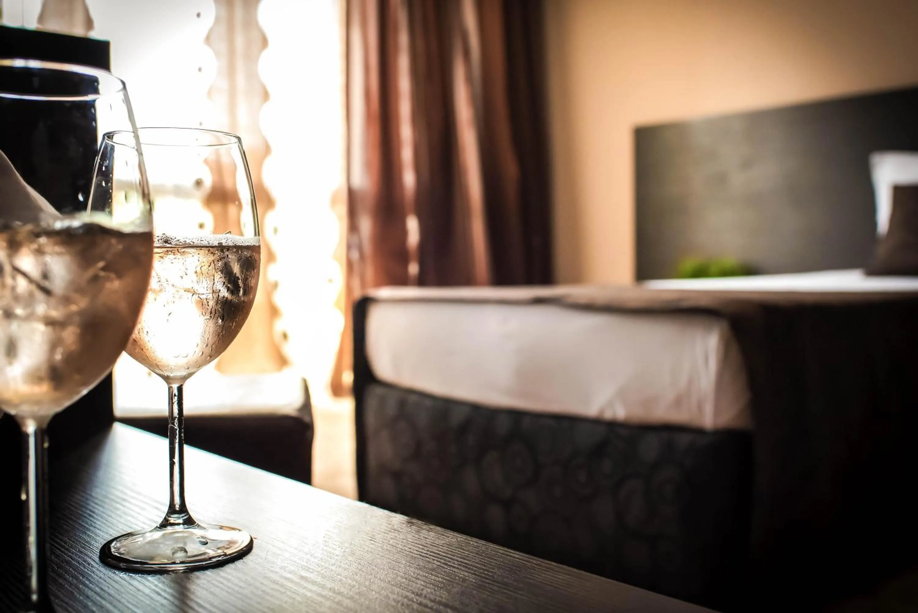 Photo of the whole room in Central Plaza