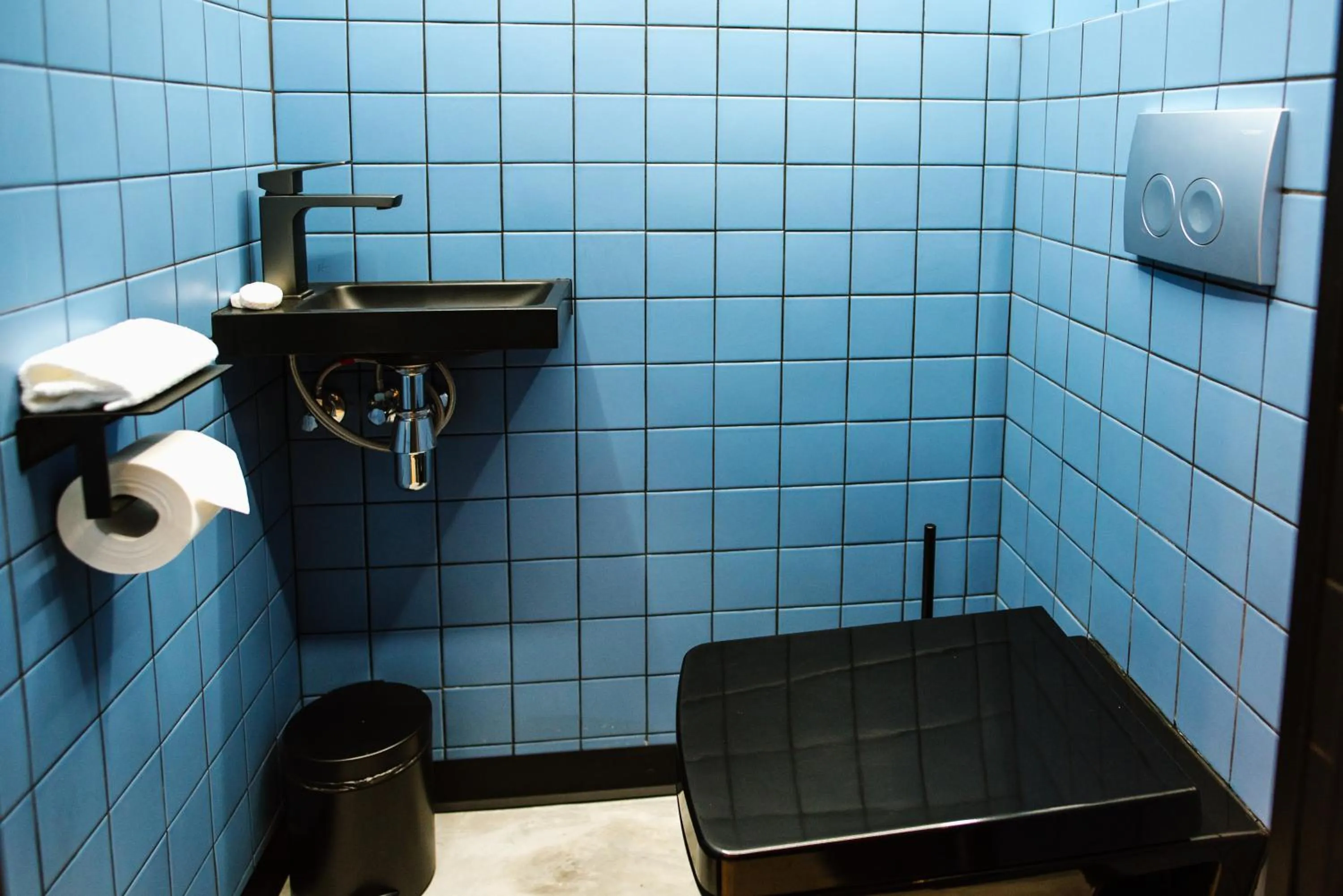 Toilet in !FEST Hotel