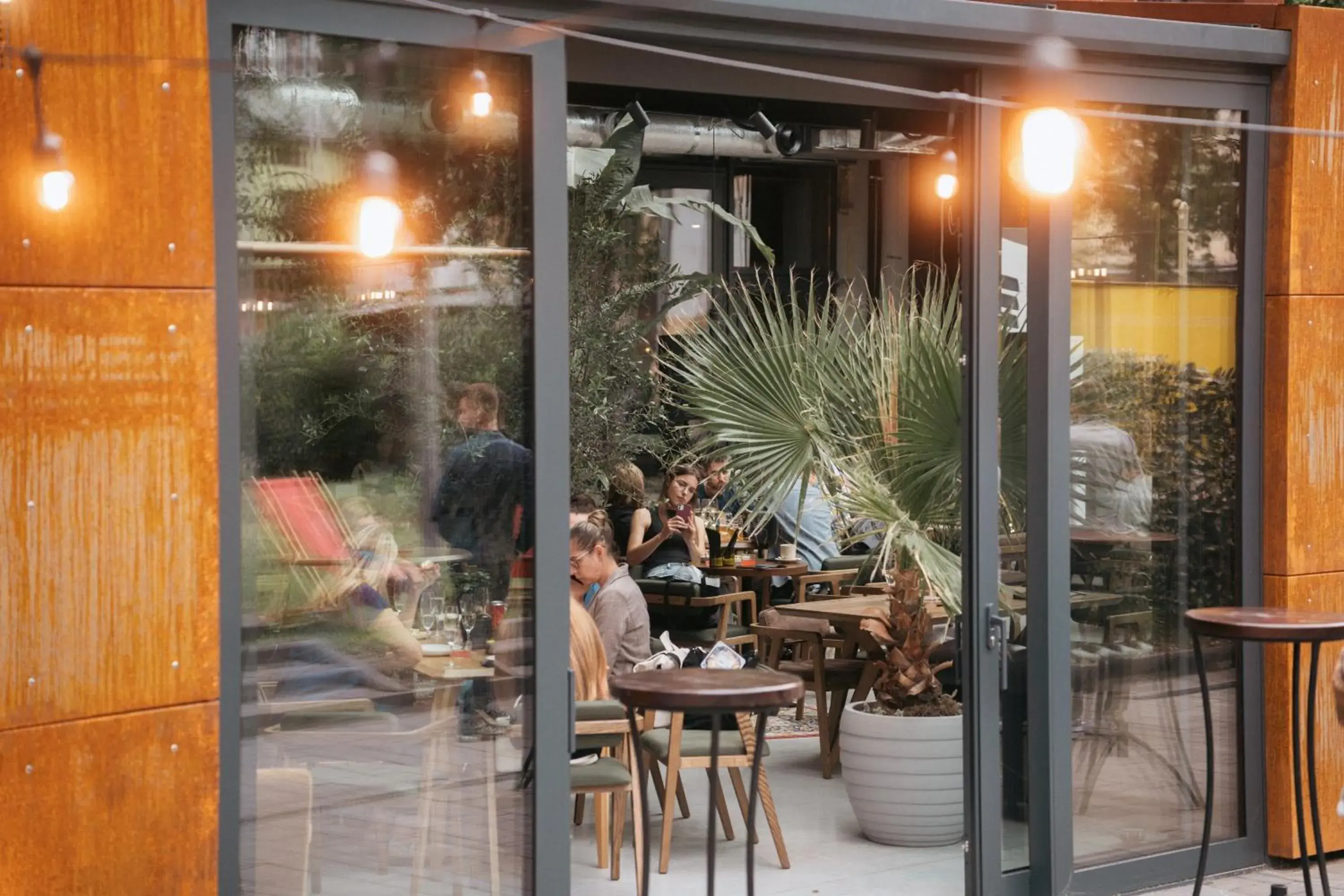 Restaurant/places to eat in !FEST Hotel Restaurant/places to eat in !FEST Hotel