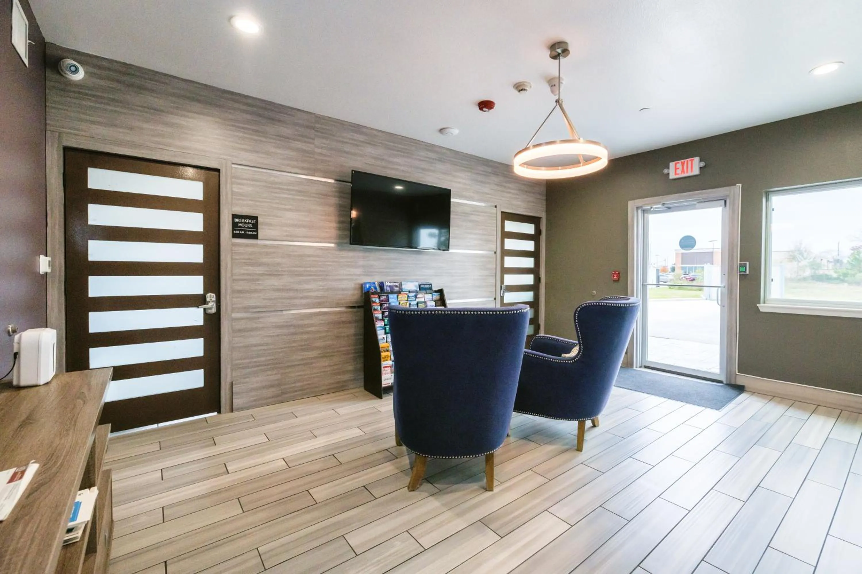 Lobby or reception in Hotel Blue Spring