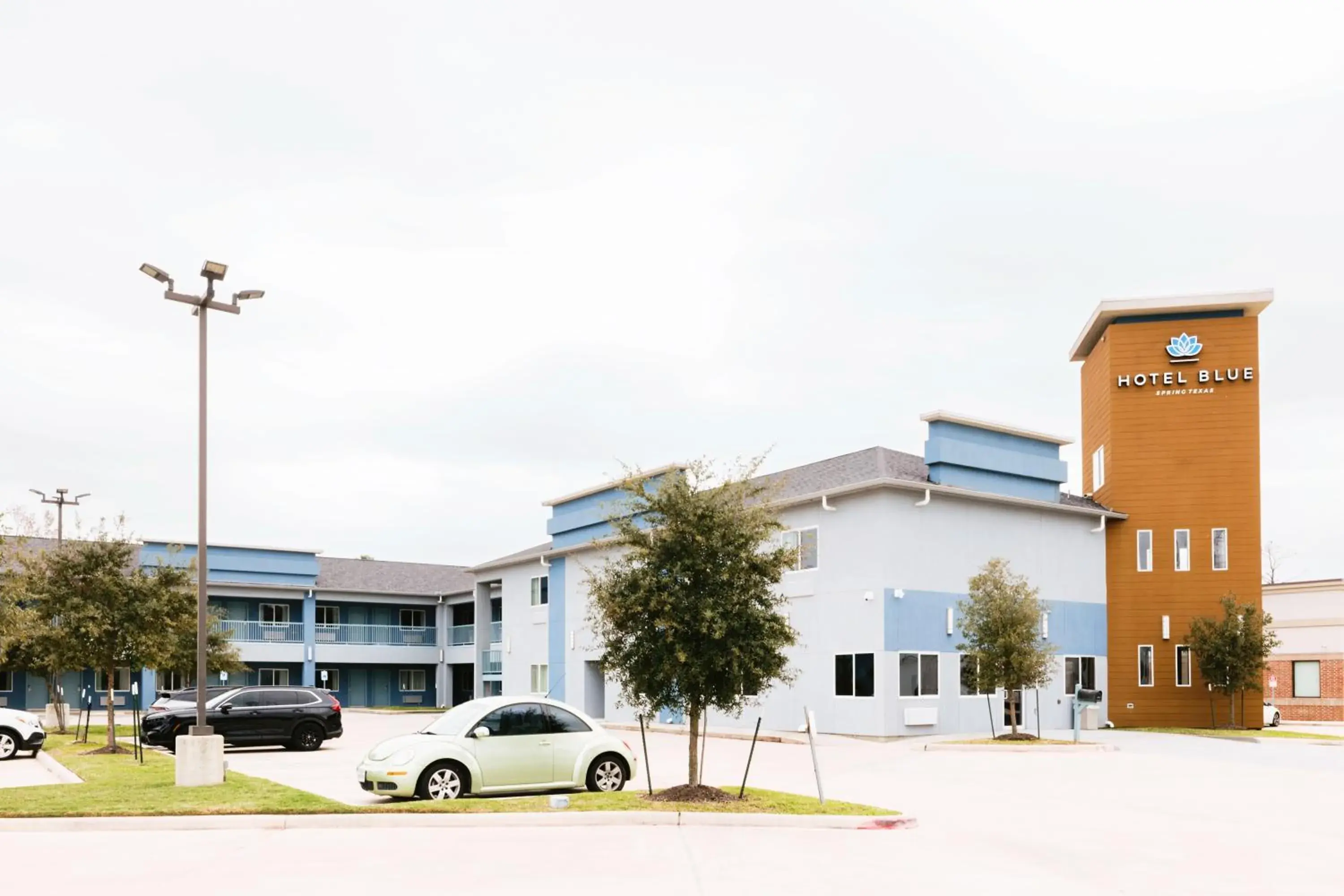 Property building in Hotel Blue Spring Property building in Hotel Blue Spring