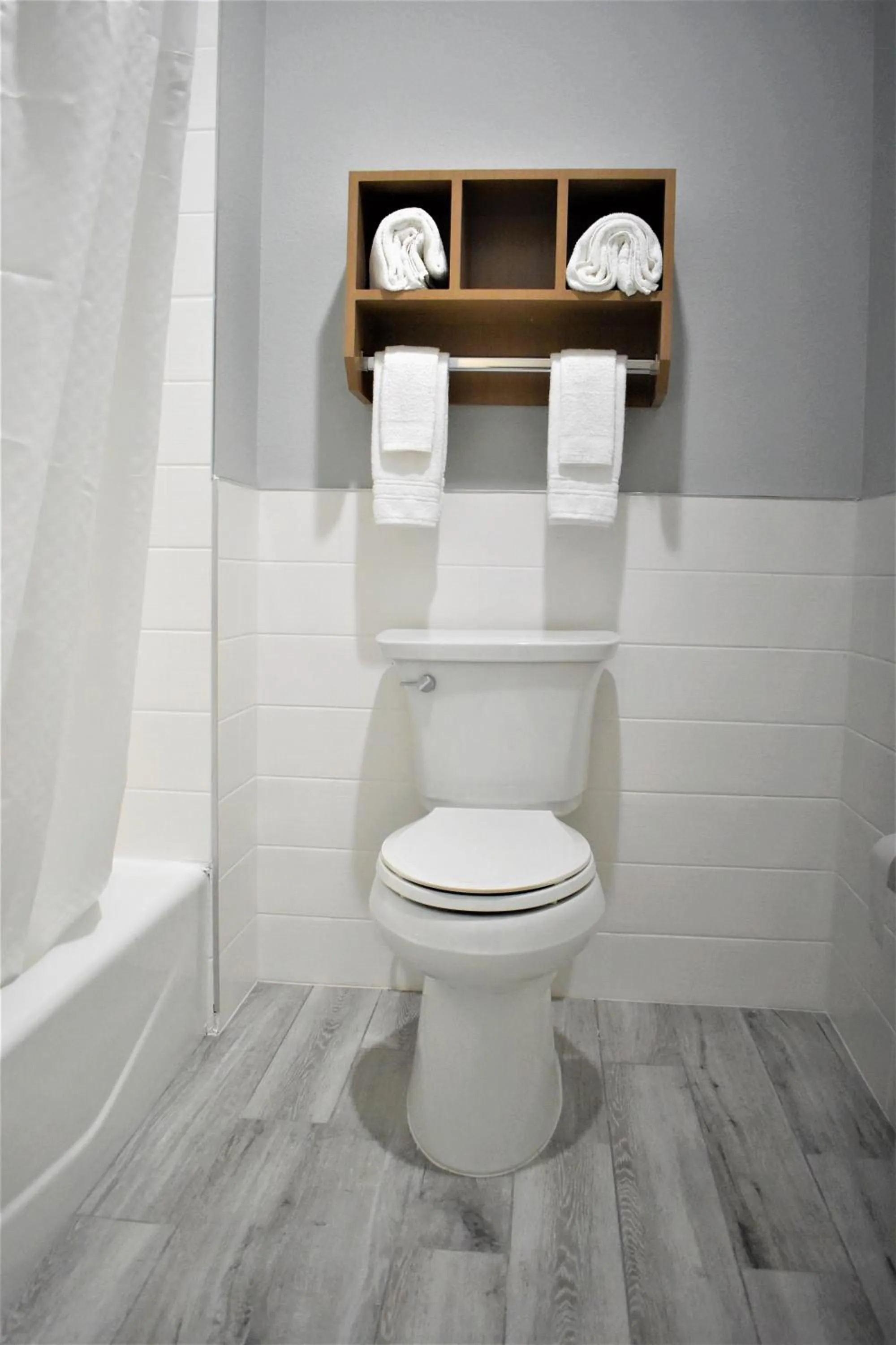 Bathroom in Days Inn & Suites by Wyndham Downtown/University of Houston