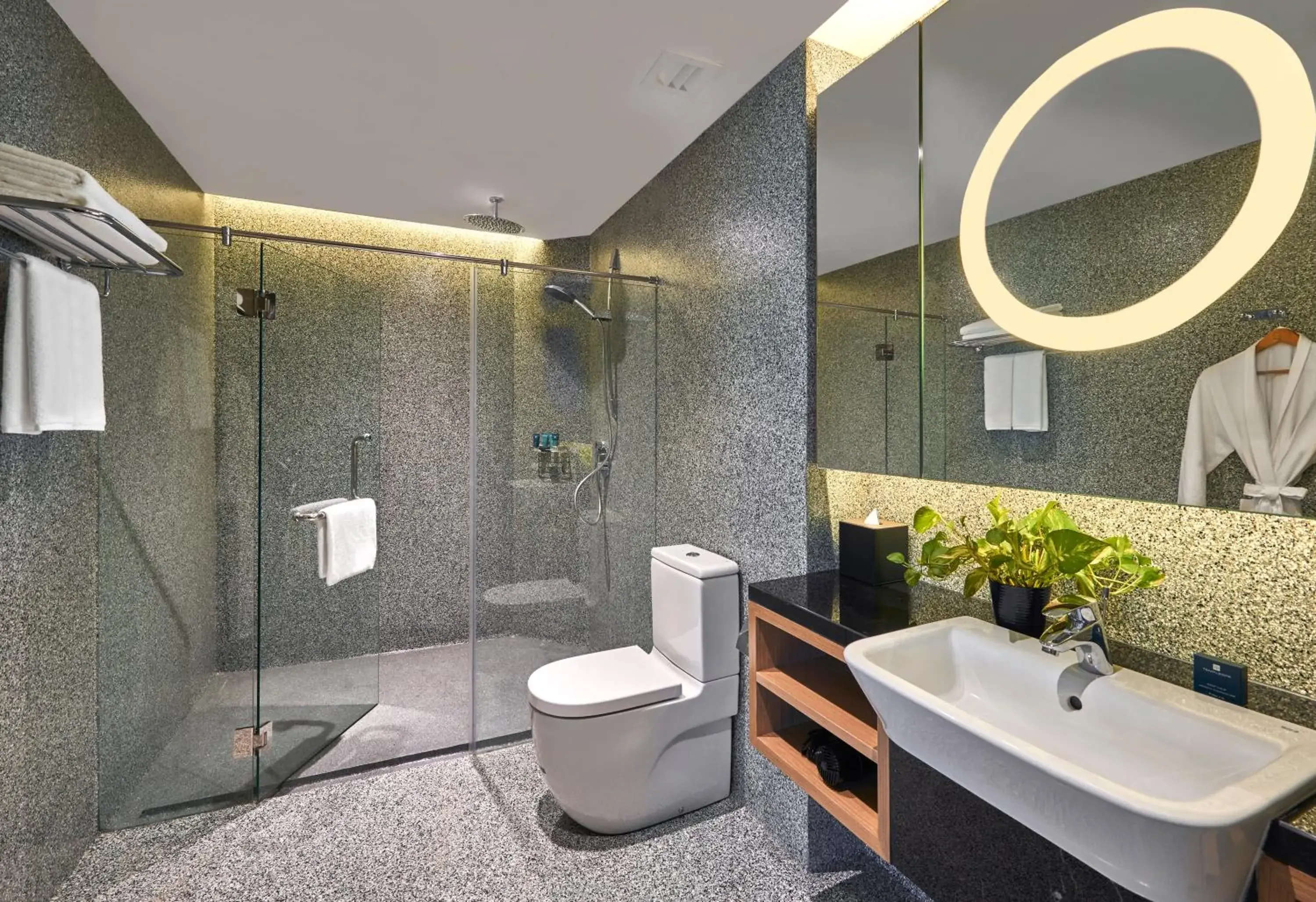 Shower, Bathroom in Wyndham Acmar Klang
