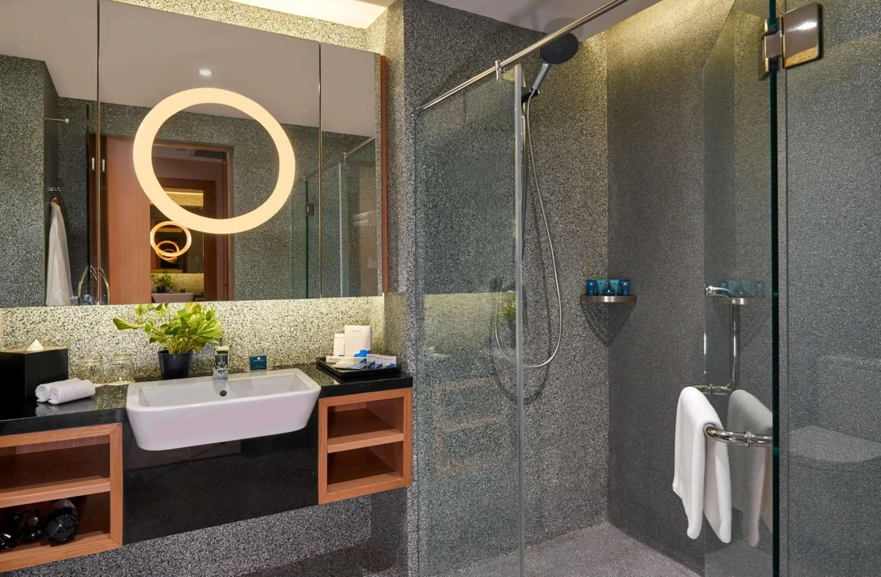 Shower, Bathroom in Wyndham Acmar Klang