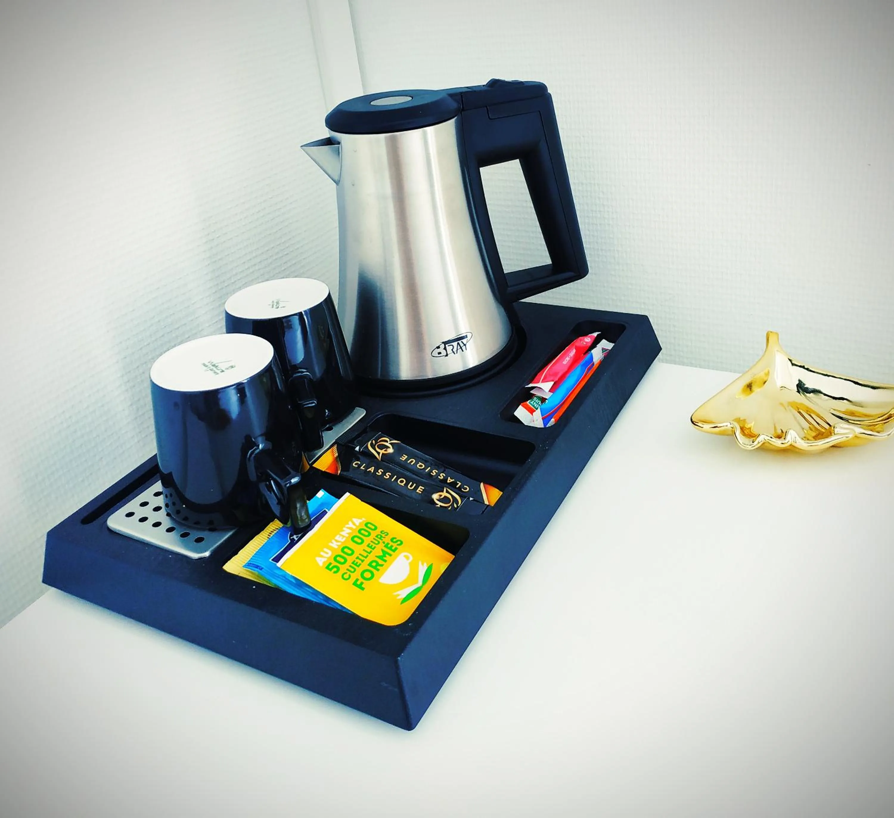 Coffee/tea facilities in Colmar Suites - Résidence