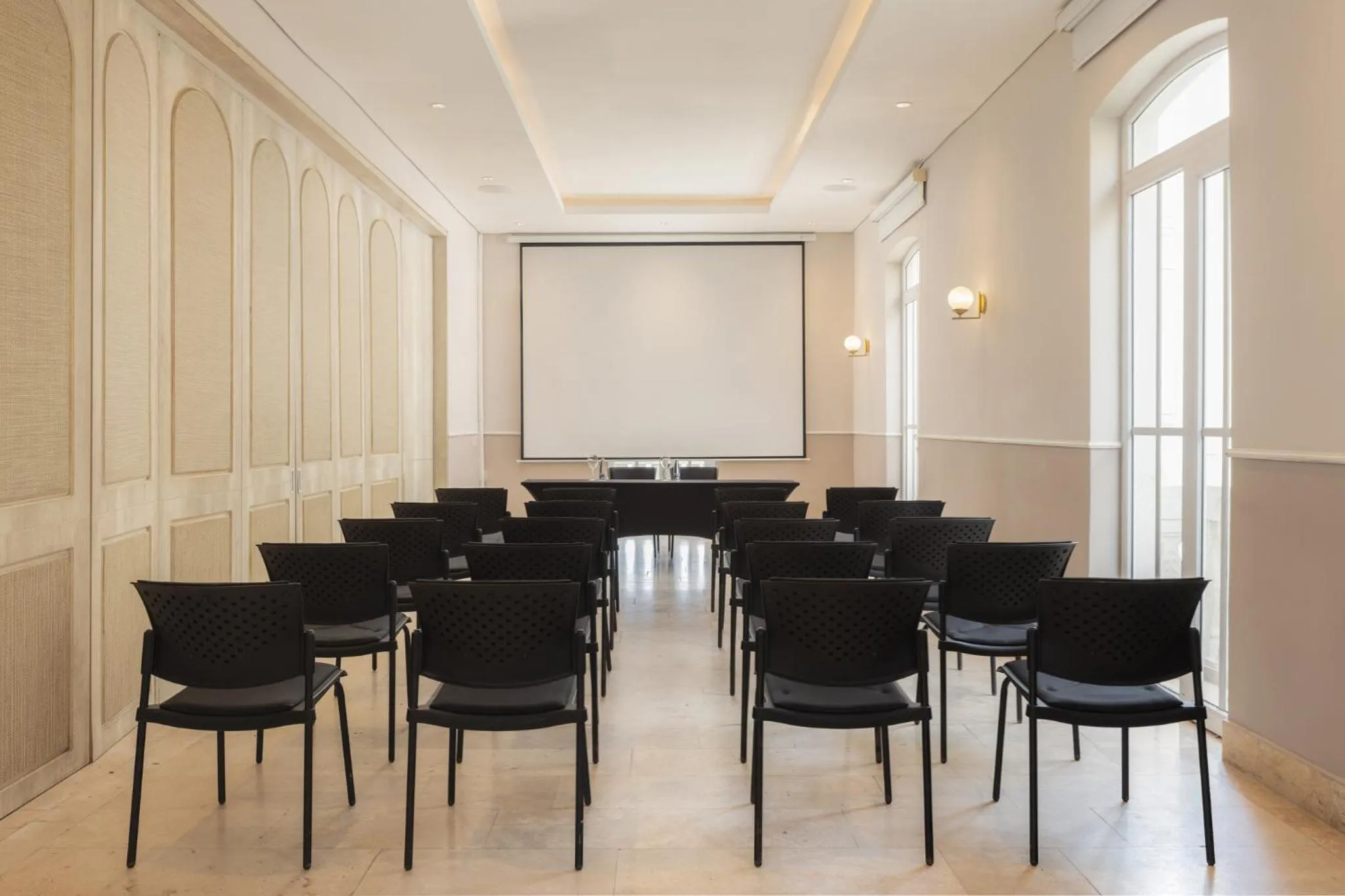 Meeting/conference room in Ermita Cartagena, a Tribute Portfolio Hotel