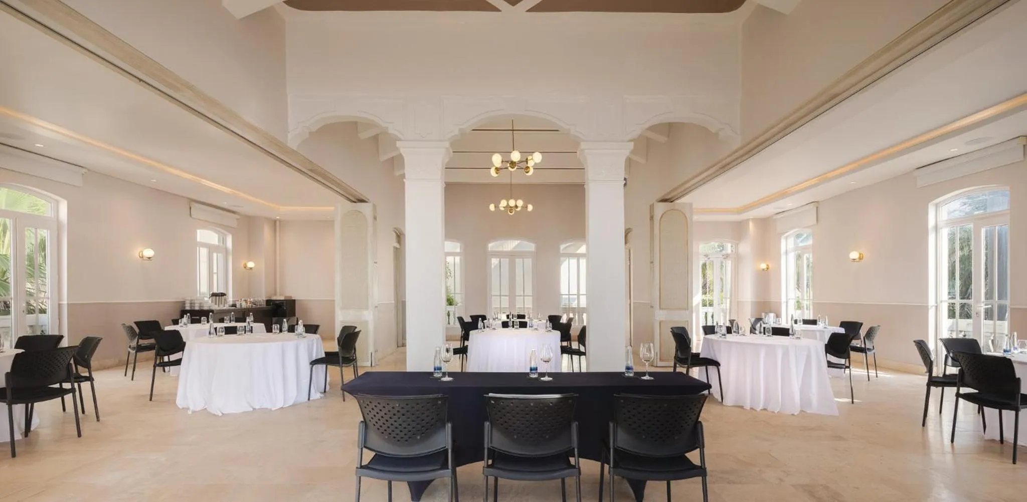 Meeting/conference room in Ermita Cartagena, a Tribute Portfolio Hotel