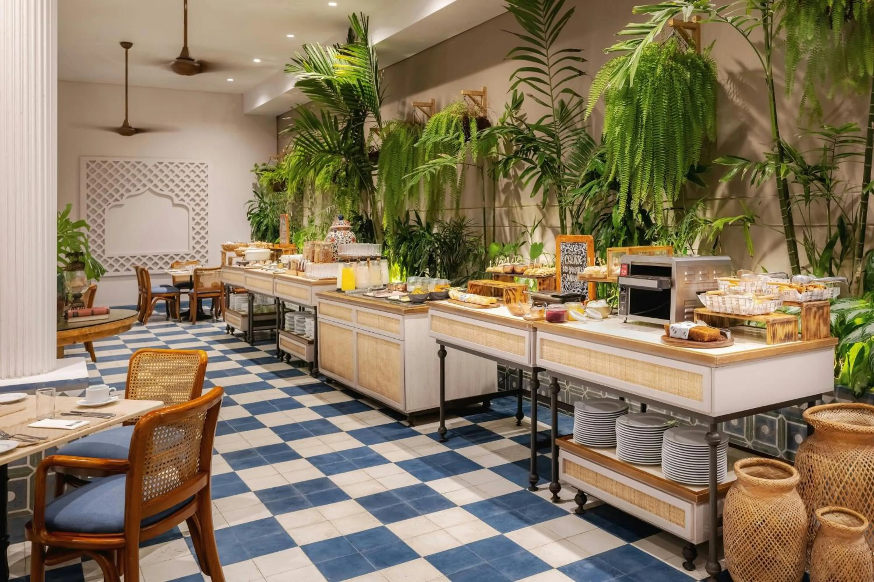 Breakfast in Ermita Cartagena, a Tribute Portfolio Hotel