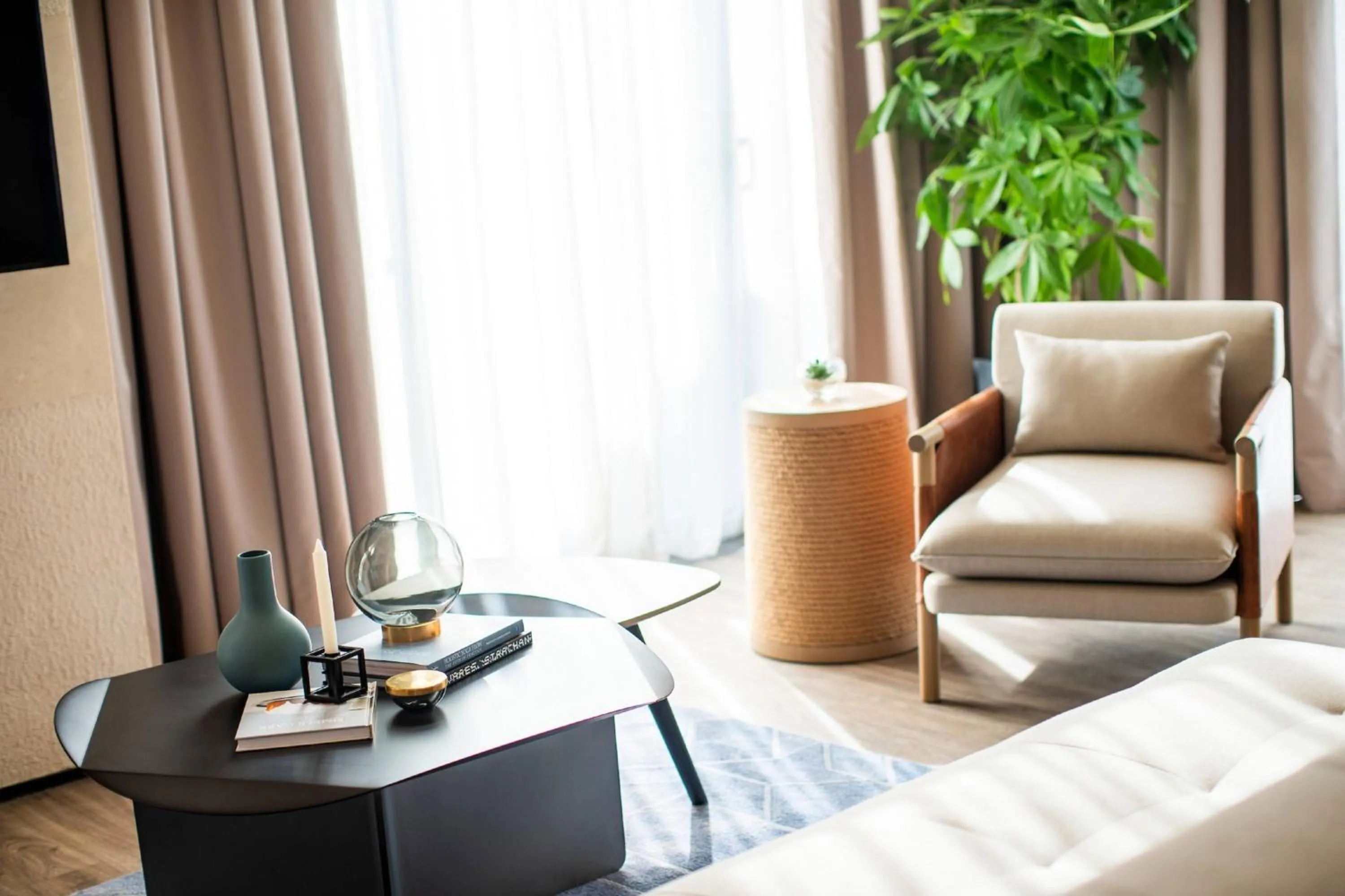 Living room in Renaissance Xiamen Hotel