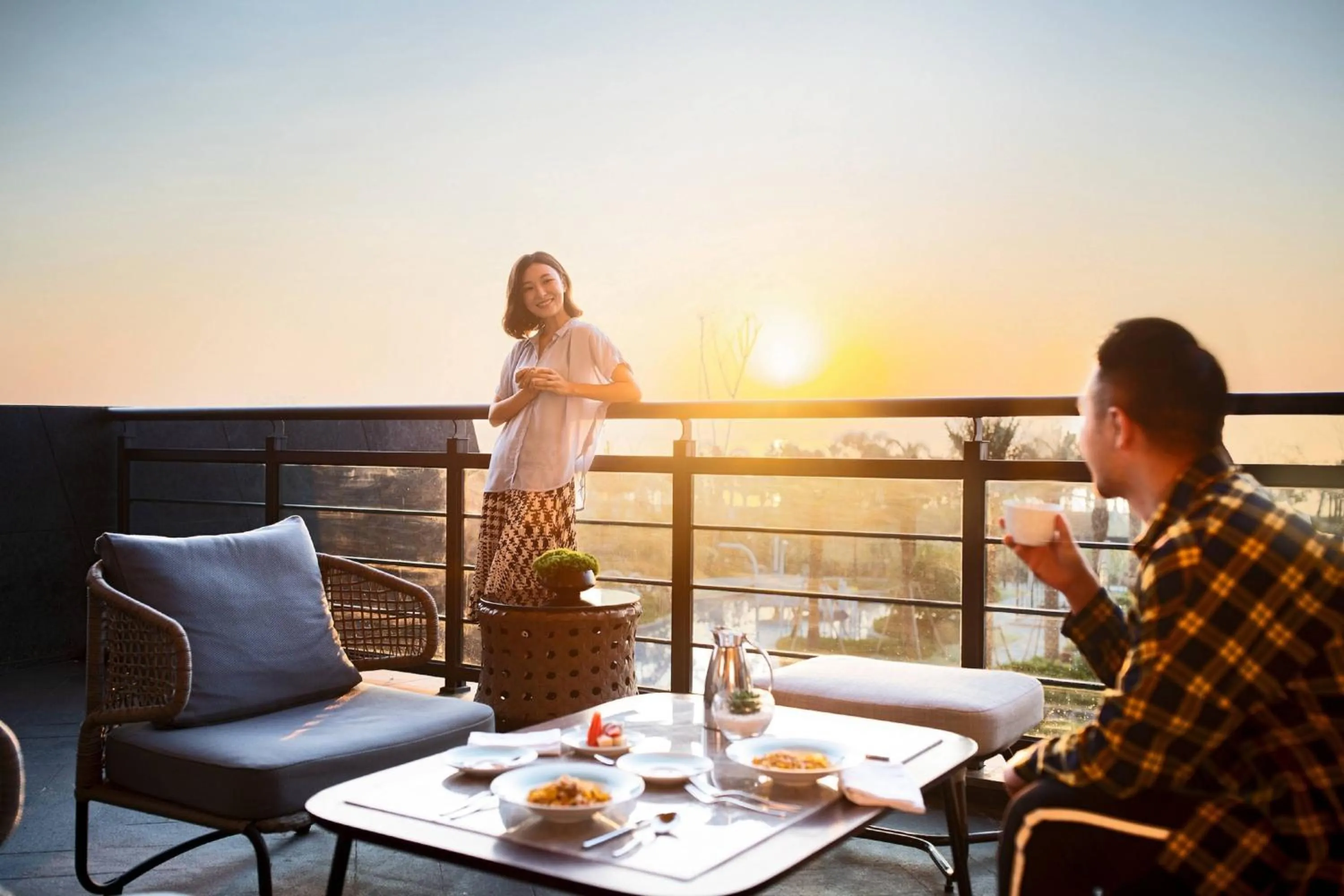 Lounge or bar in Renaissance Xiamen Hotel