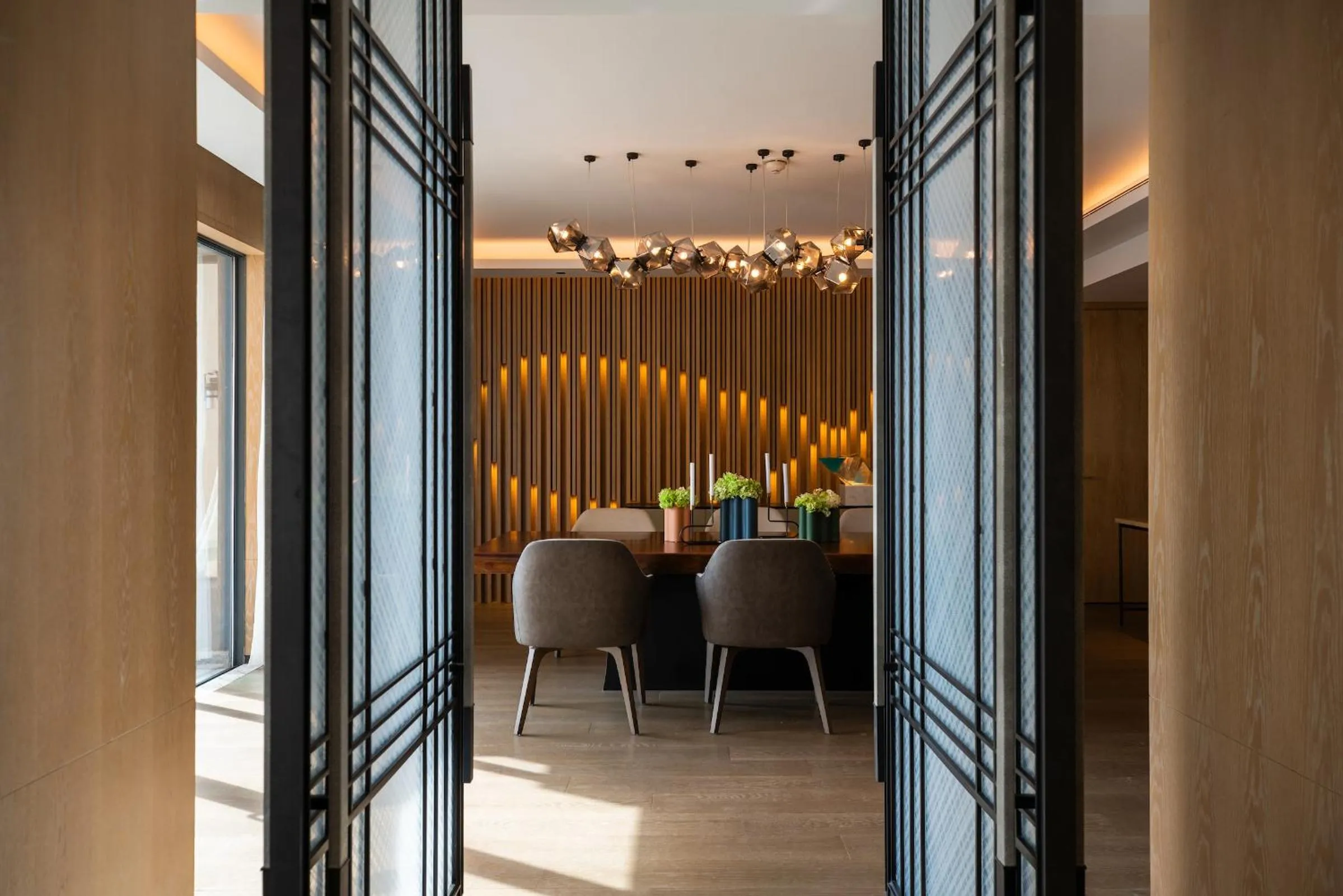 Dining area in Renaissance Xiamen Hotel
