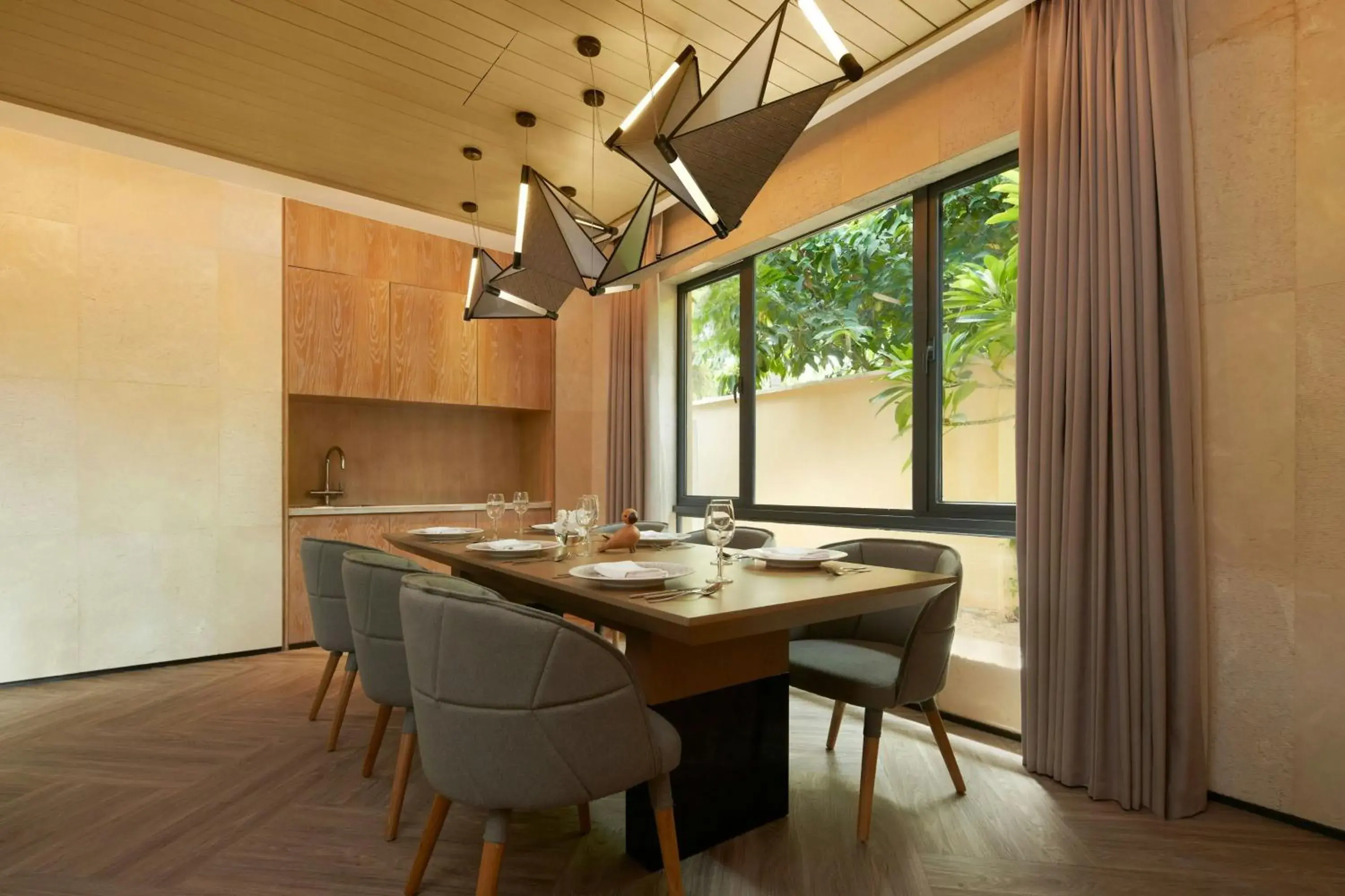 Standard Ocean Bank Villa with One Bedroom and Backyard in Renaissance Xiamen Hotel Standard Ocean Bank Villa with One Bedroom and Backyard in Renaissance Xiamen Hotel