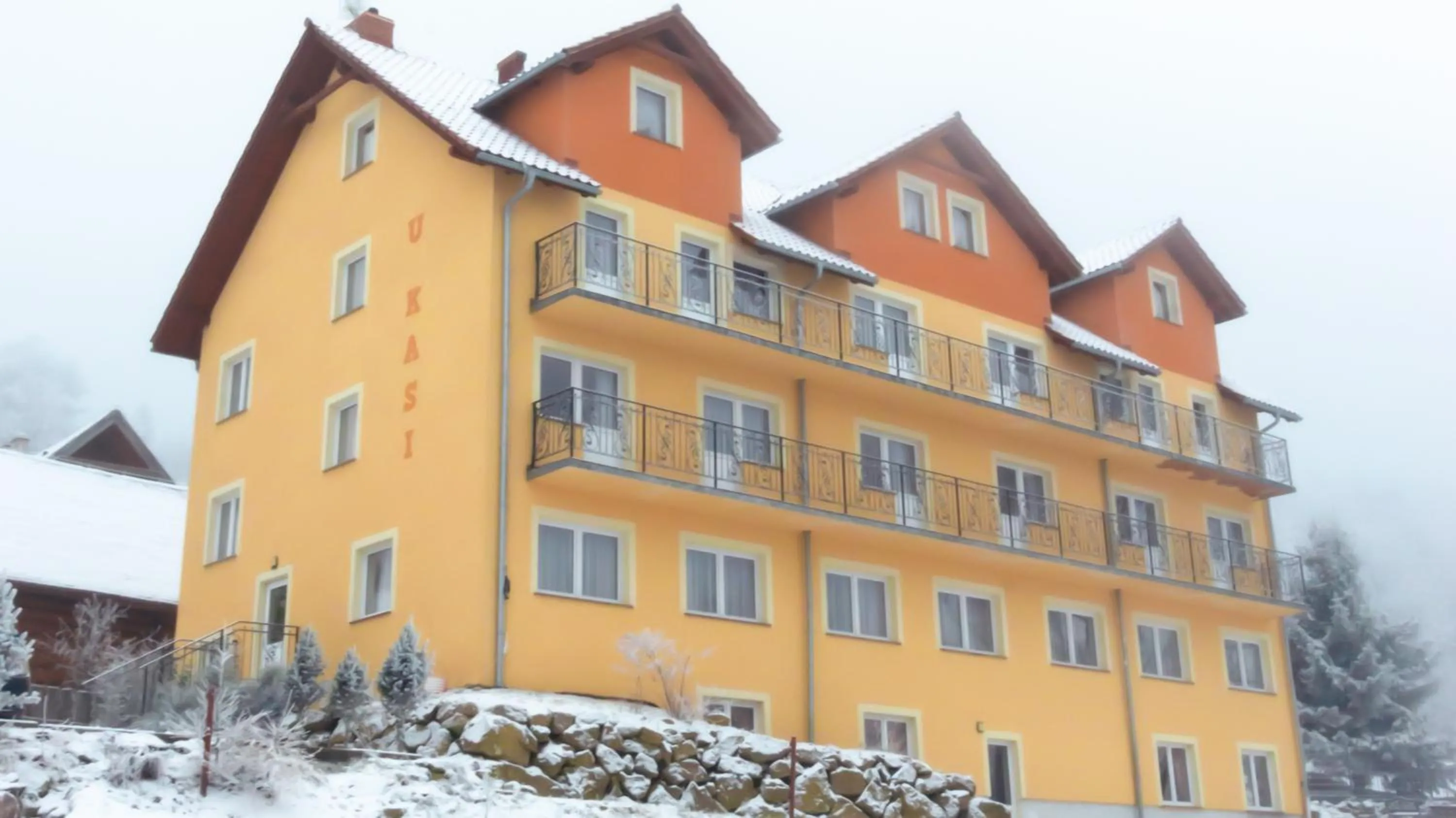 Property building in OW Patryn
