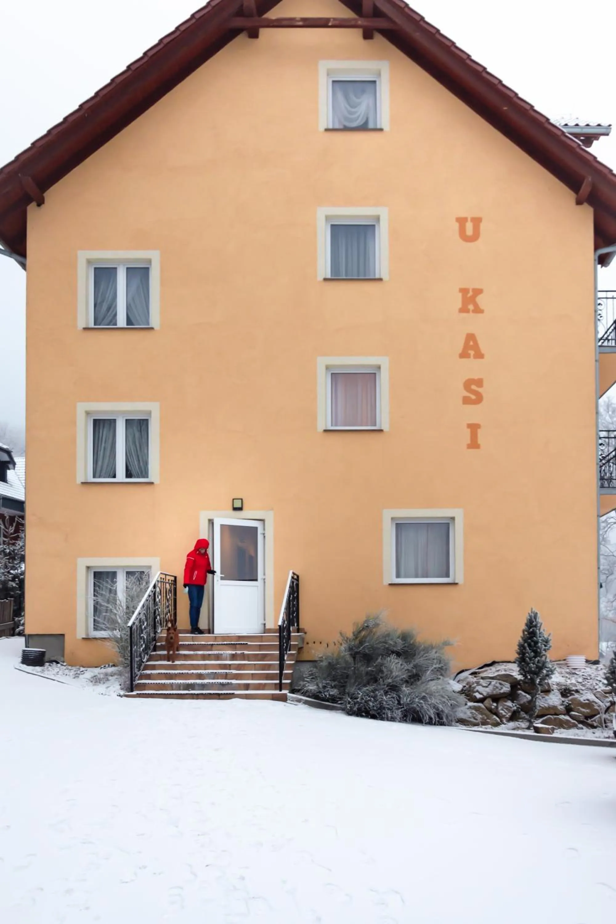 Property building in OW Patryn