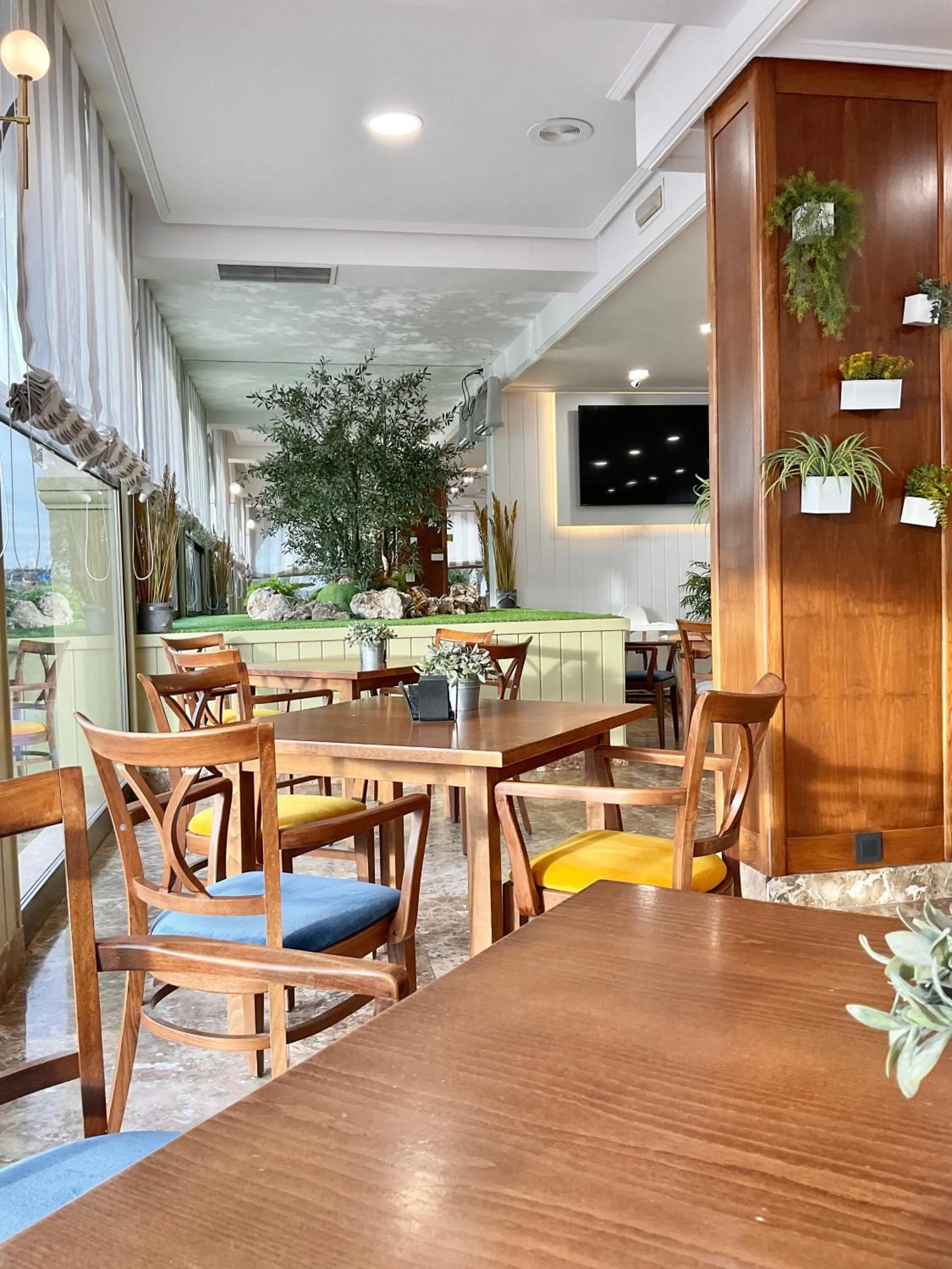 Restaurant/places to eat in Hotel Castilla Torrijos