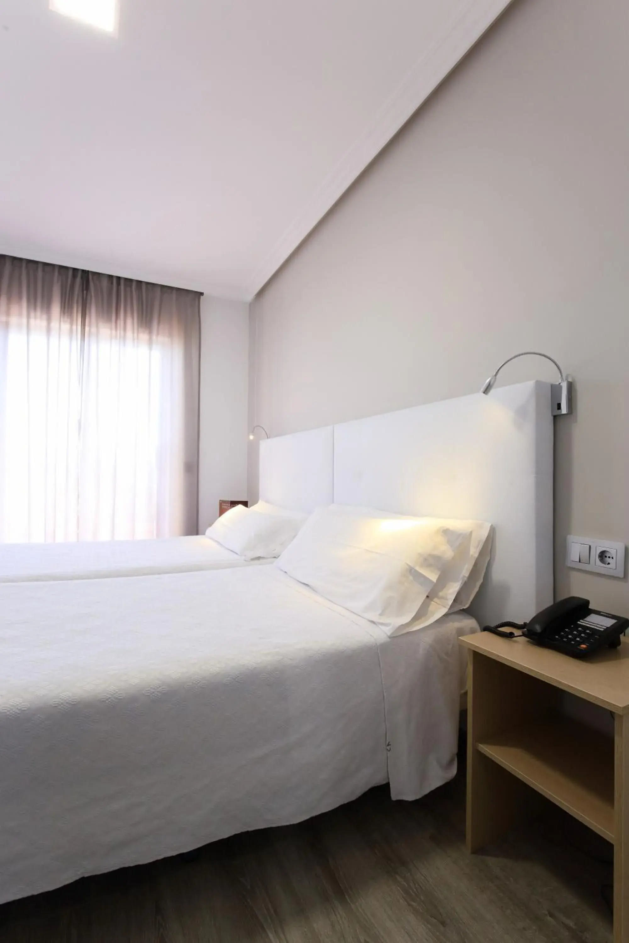 Bed in Hotel Castilla Torrijos Bed in Hotel Castilla Torrijos