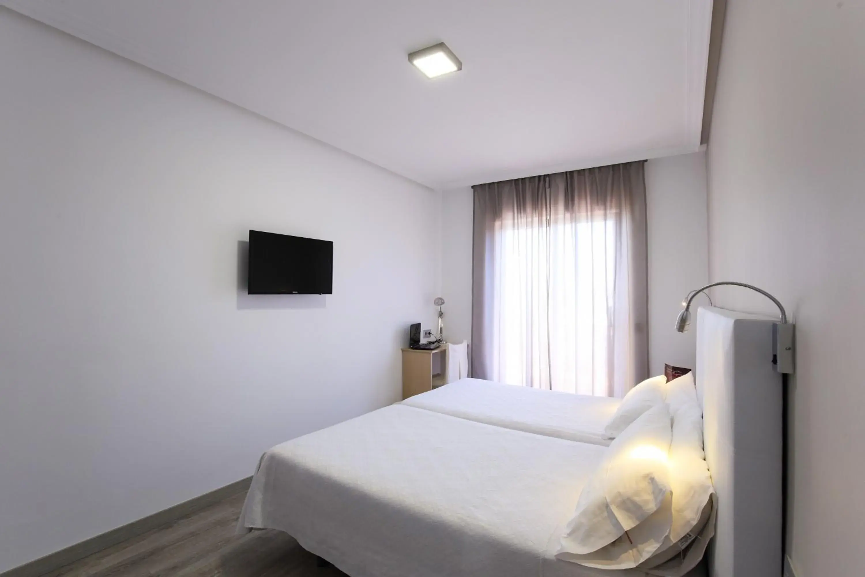 Bed in Hotel Castilla Torrijos Bed in Hotel Castilla Torrijos