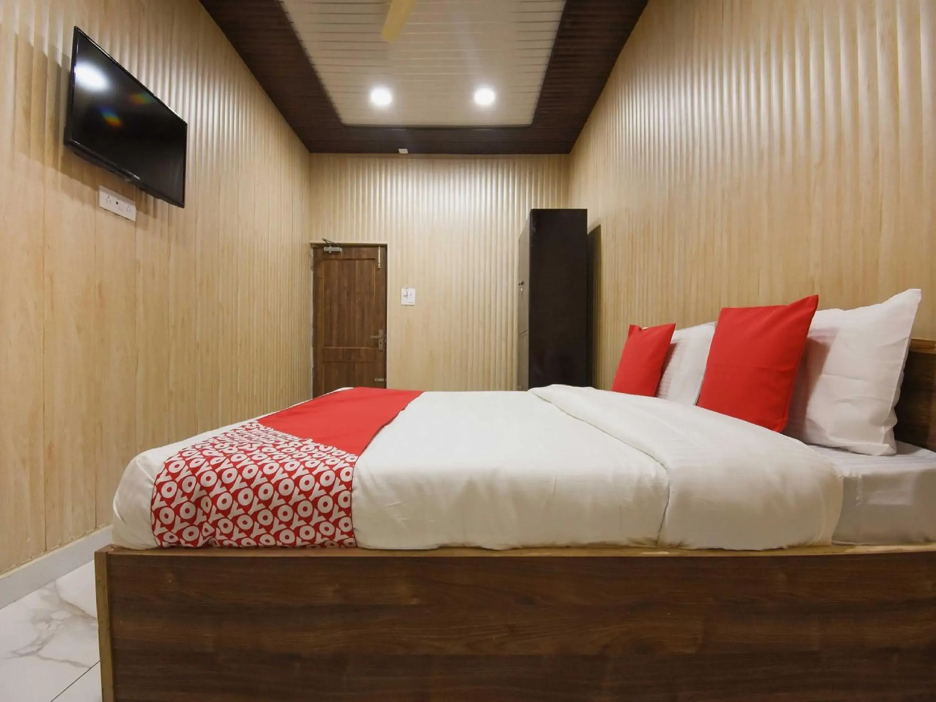 Bedroom, Bed in Hotel O New Delhi Bedroom, Bed in Hotel O New Delhi