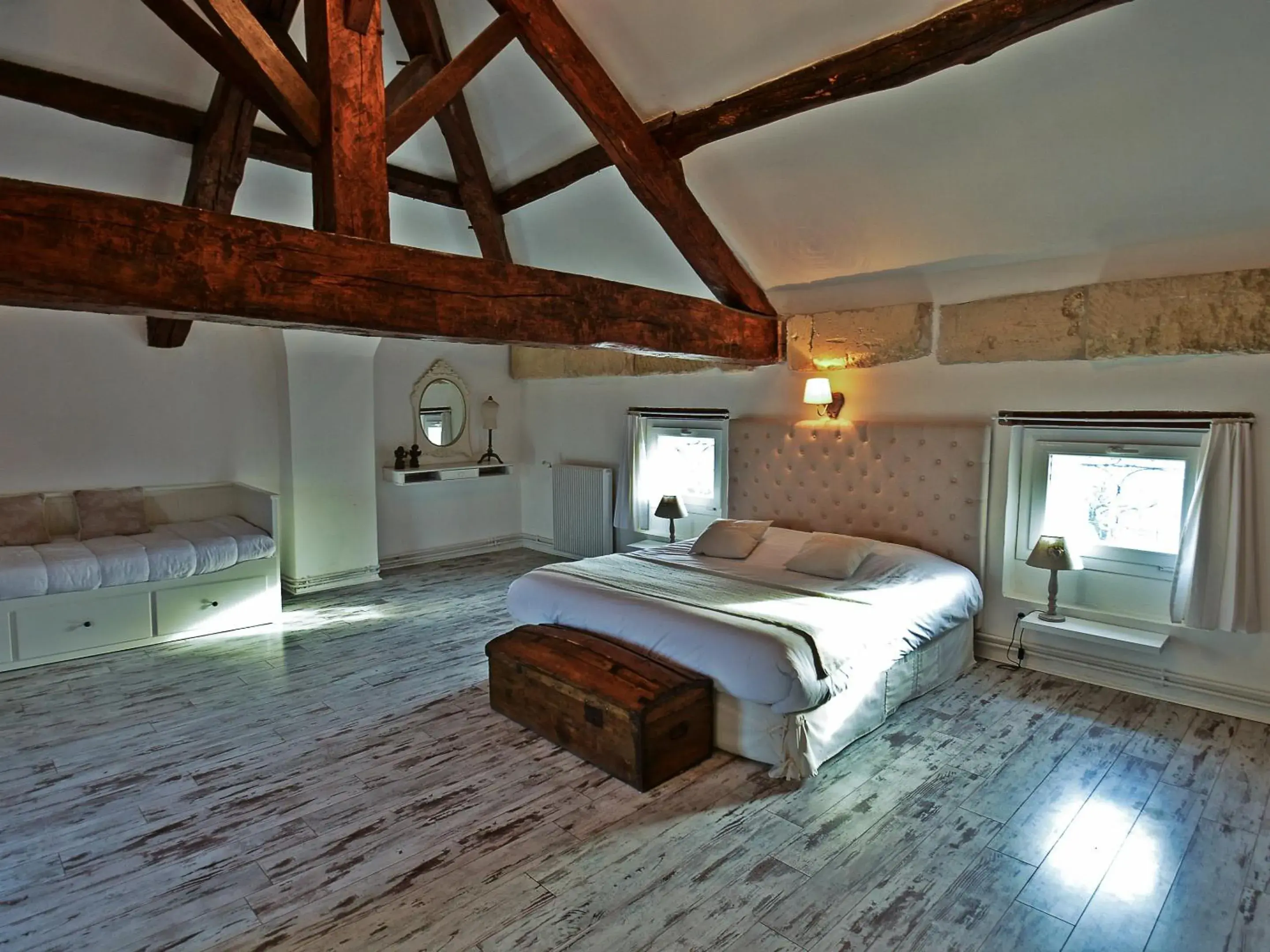 Comfort Quadruple Room in Le Petit Domaine de Colayrac Comfort Quadruple Room in Le Petit Domaine de Colayrac