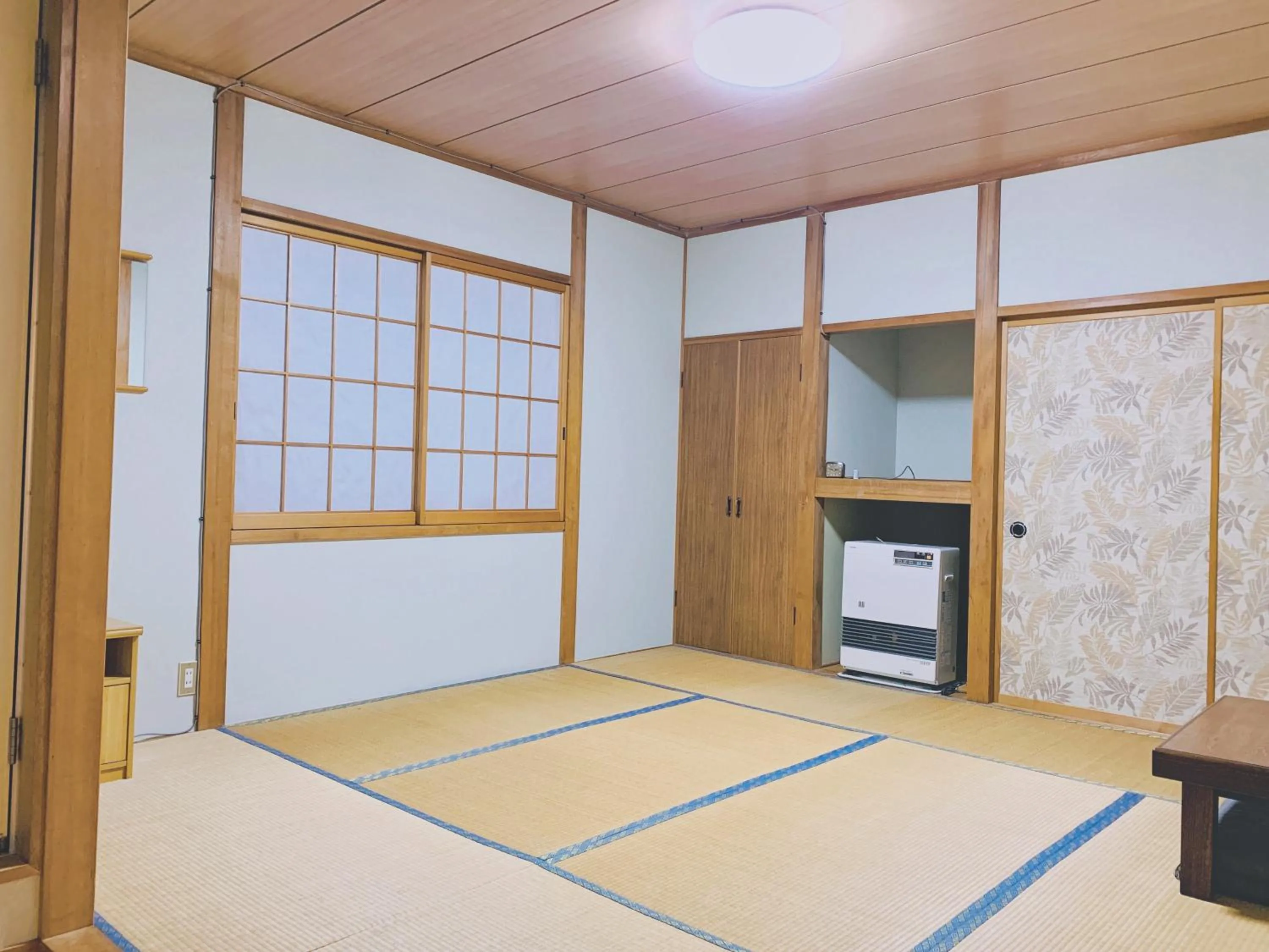 Bed in Snow Elephant